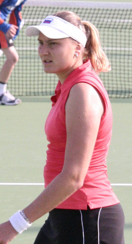 Nadia Petrova, pink top, white visor, SD Phone Wallpaper