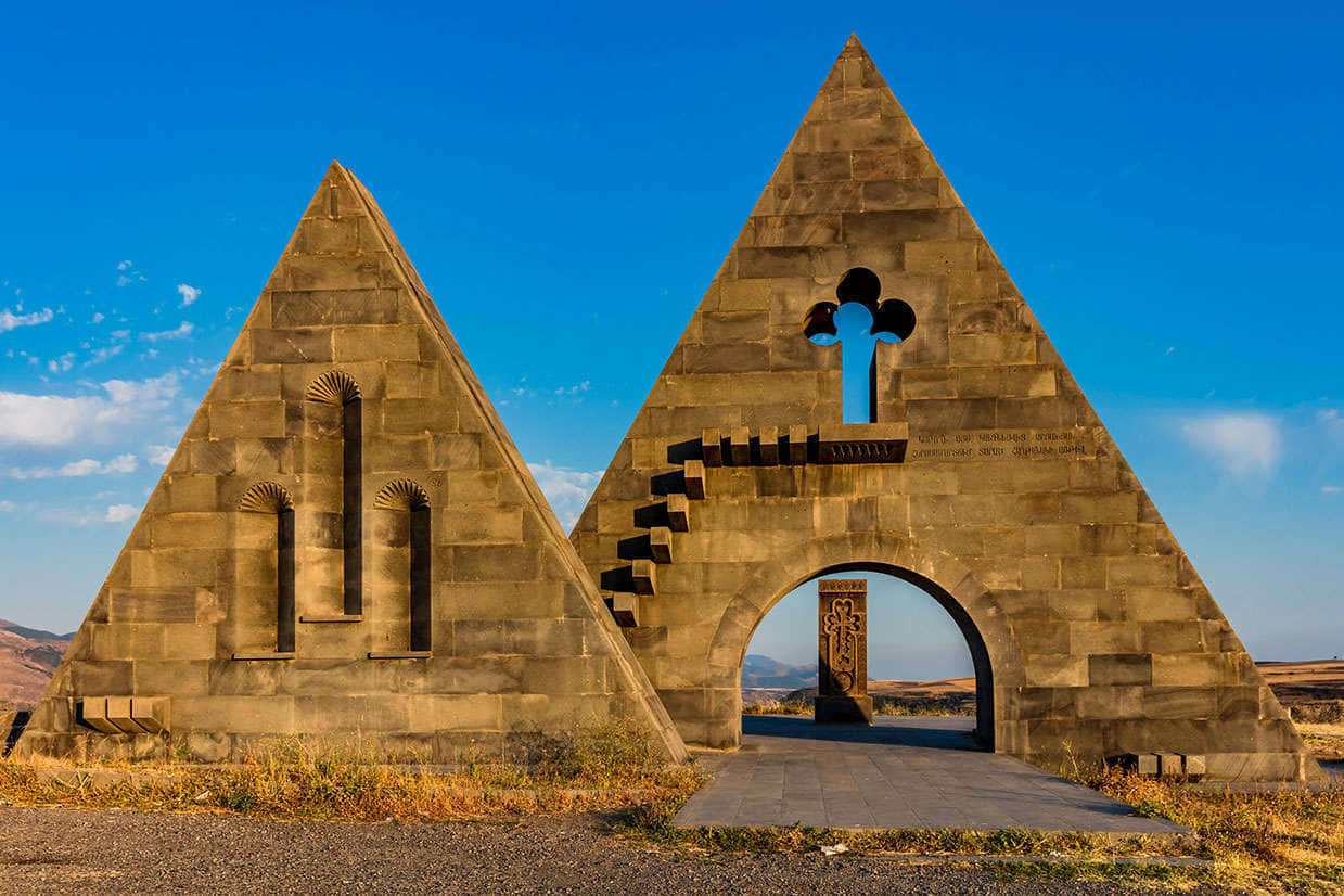 Nagorno-Karabakh, stone pyramids, arched doorways, SD Desktop Wallpaper