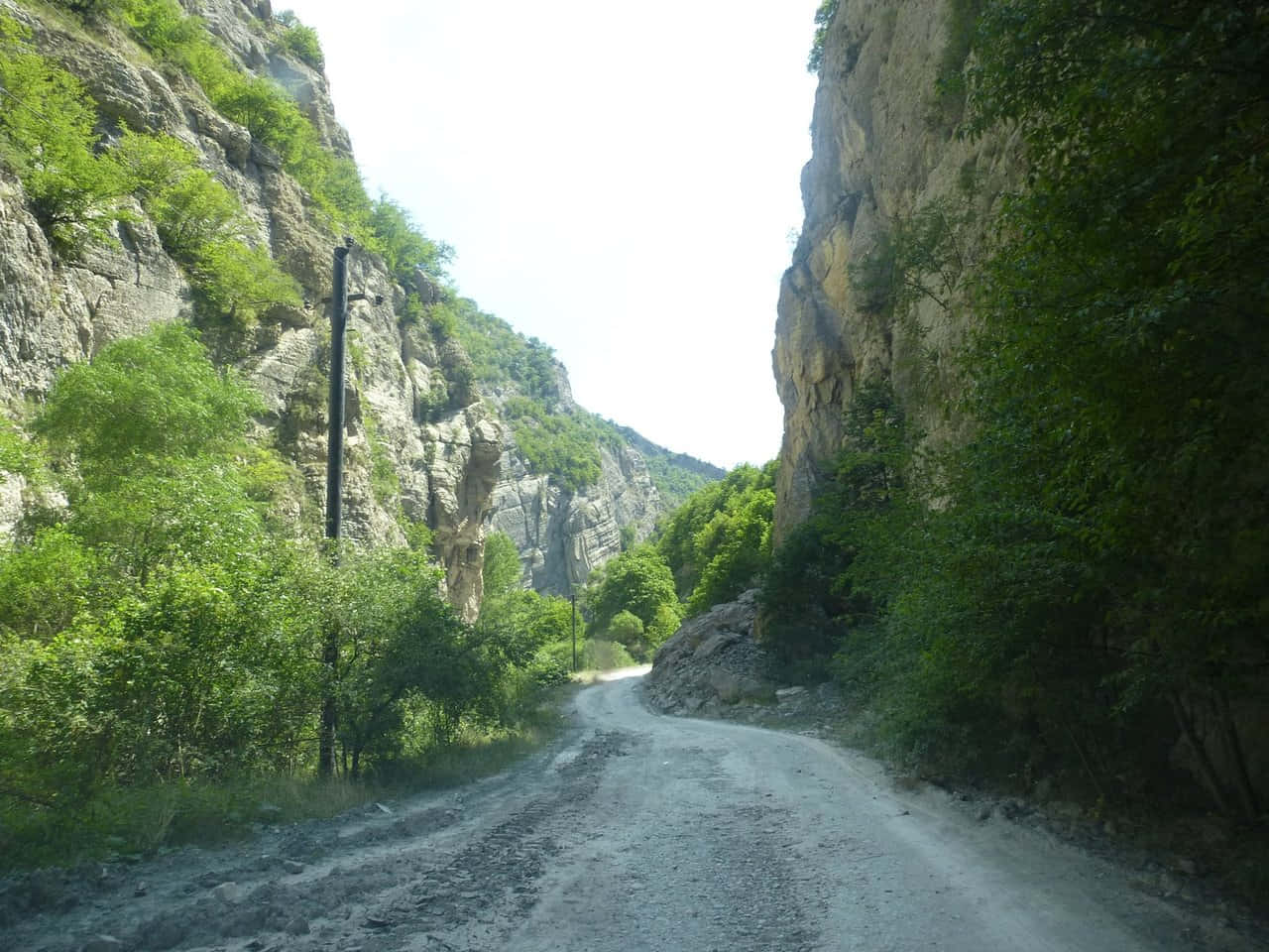 Nagorno-Karabakh, dirt road, narrow canyon, HD Desktop Wallpaper
