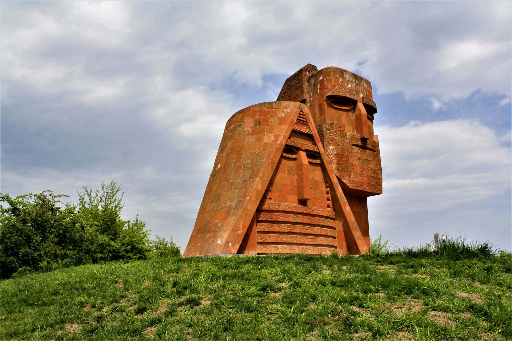 Nagorno-Karabakh, rust-colored stone sculpture, human face, Full HD Desktop Wallpaper
