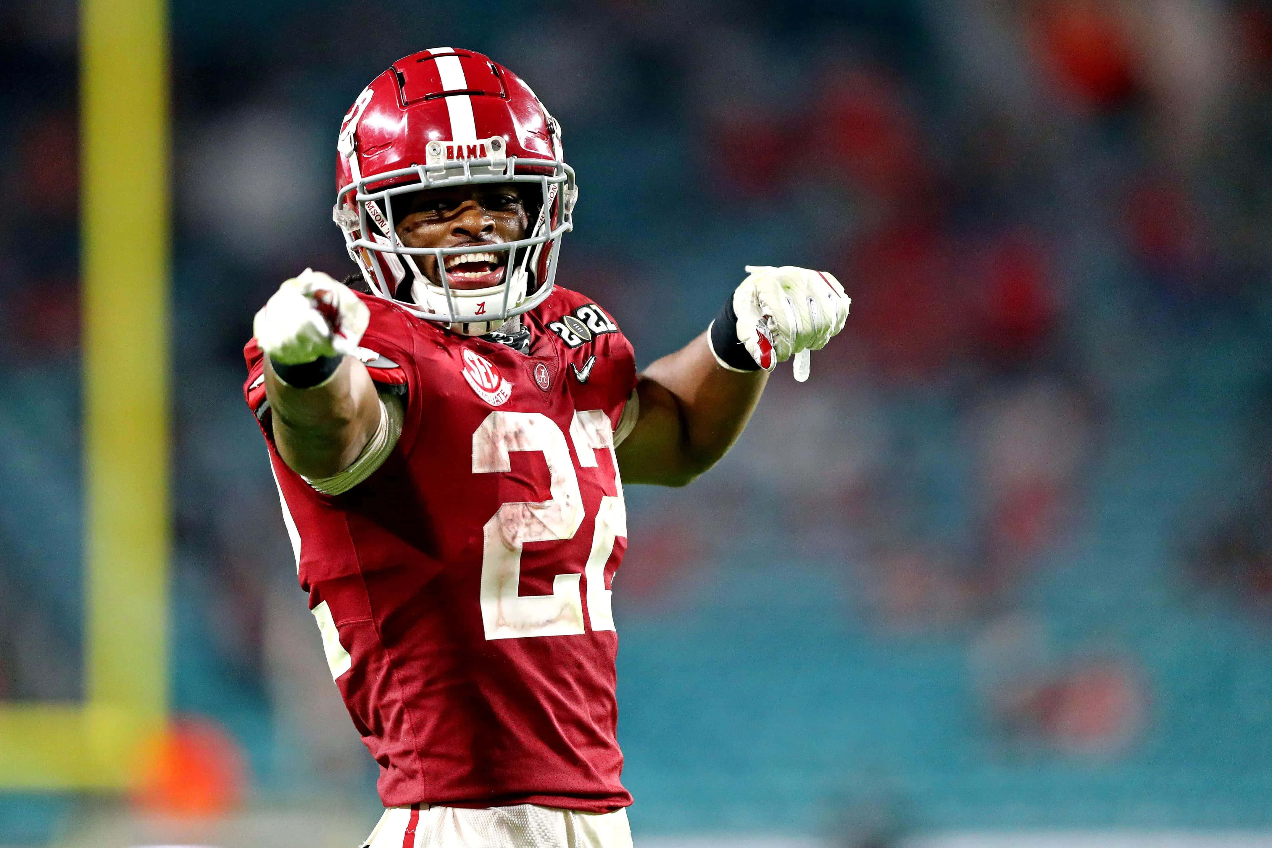 Najee Harris, crimson Alabama uniform, number 22, 4K Desktop Wallpaper