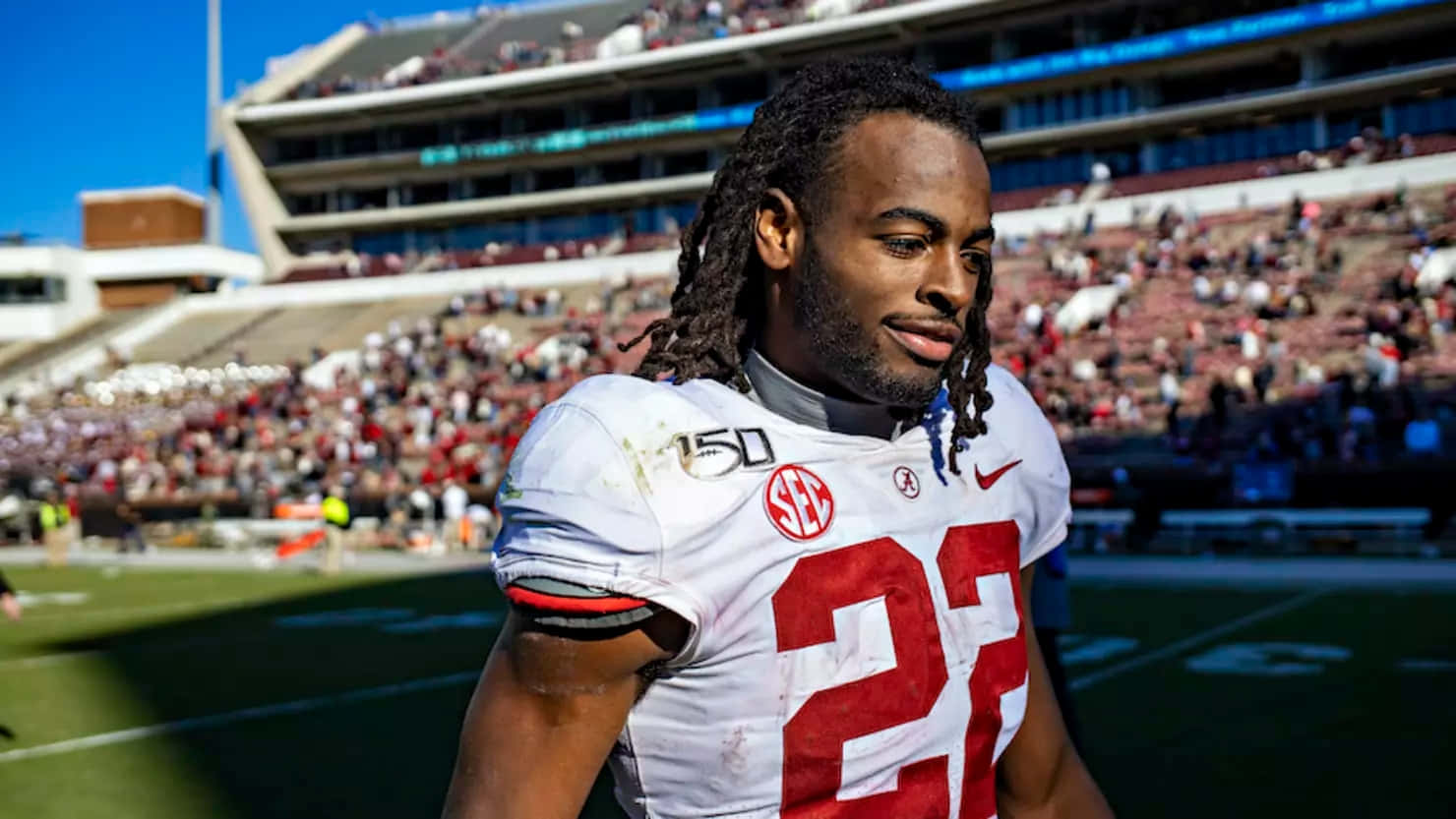 Najee Harris, football player, white and red uniform, HD Desktop Wallpaper