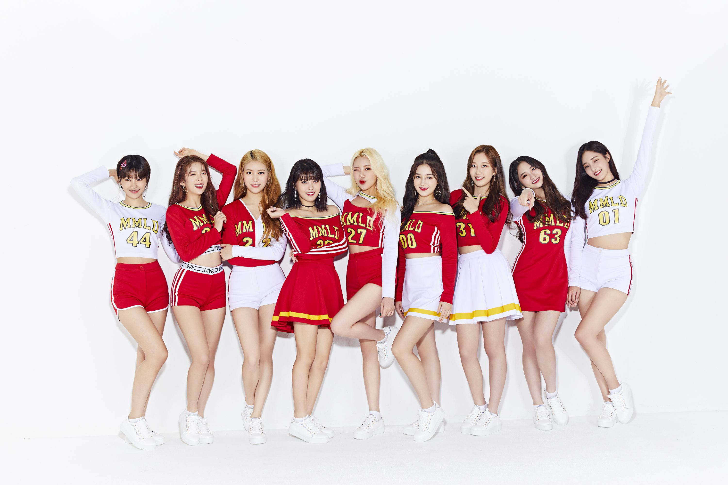 Nancy Momoland HD, red and white uniforms, nine cheerleaders, 2K Desktop Wallpaper