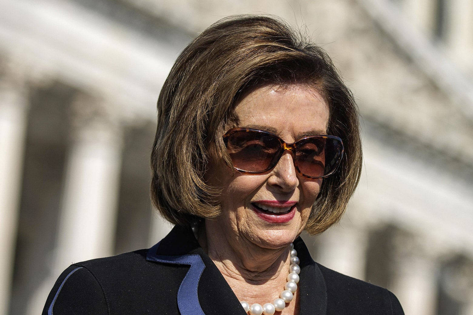 Nancy Pelosi, black dress, sunglasses, HD Desktop Wallpaper