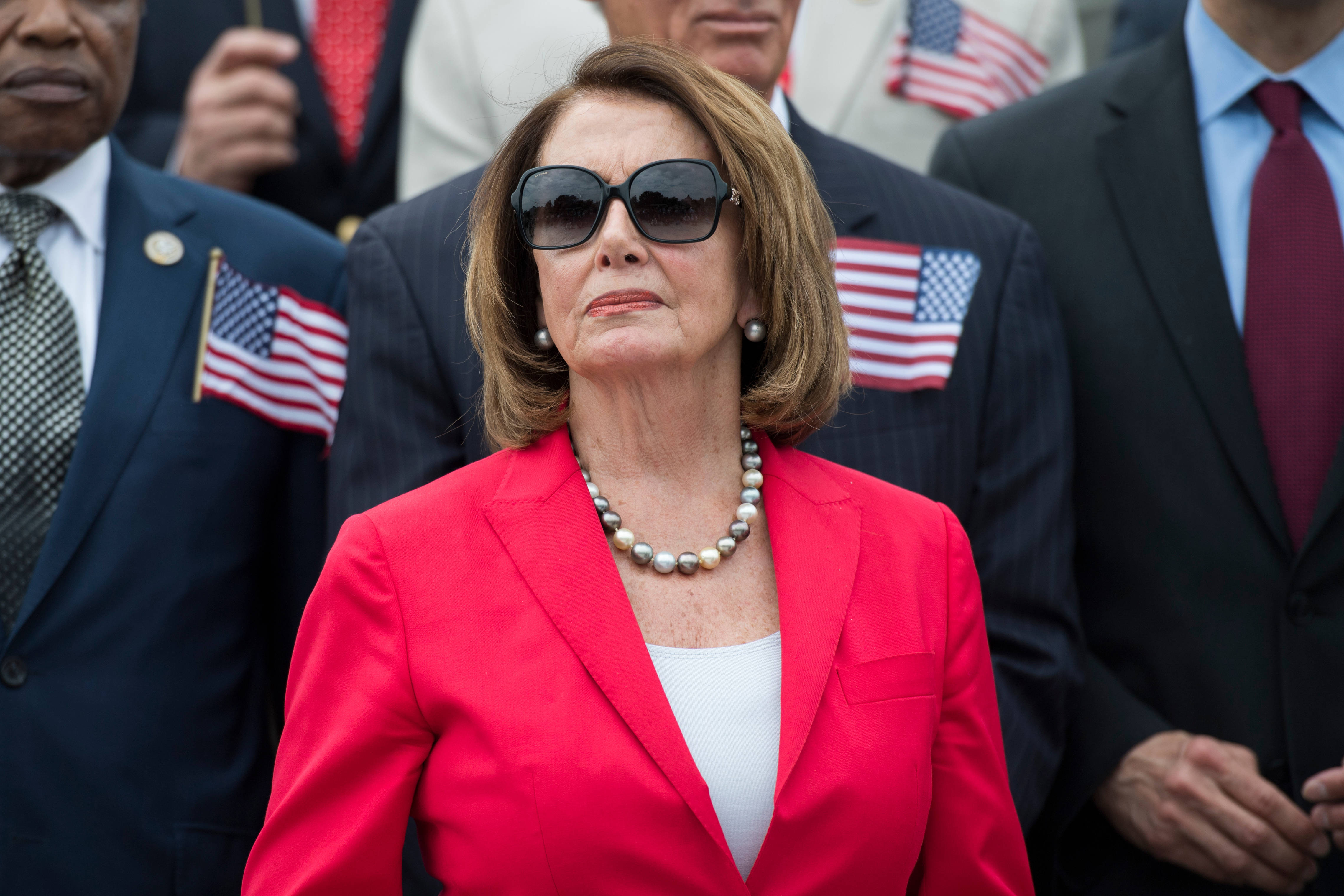 Nancy Pelosi, red dress, sunglasses, 4K Desktop Wallpaper