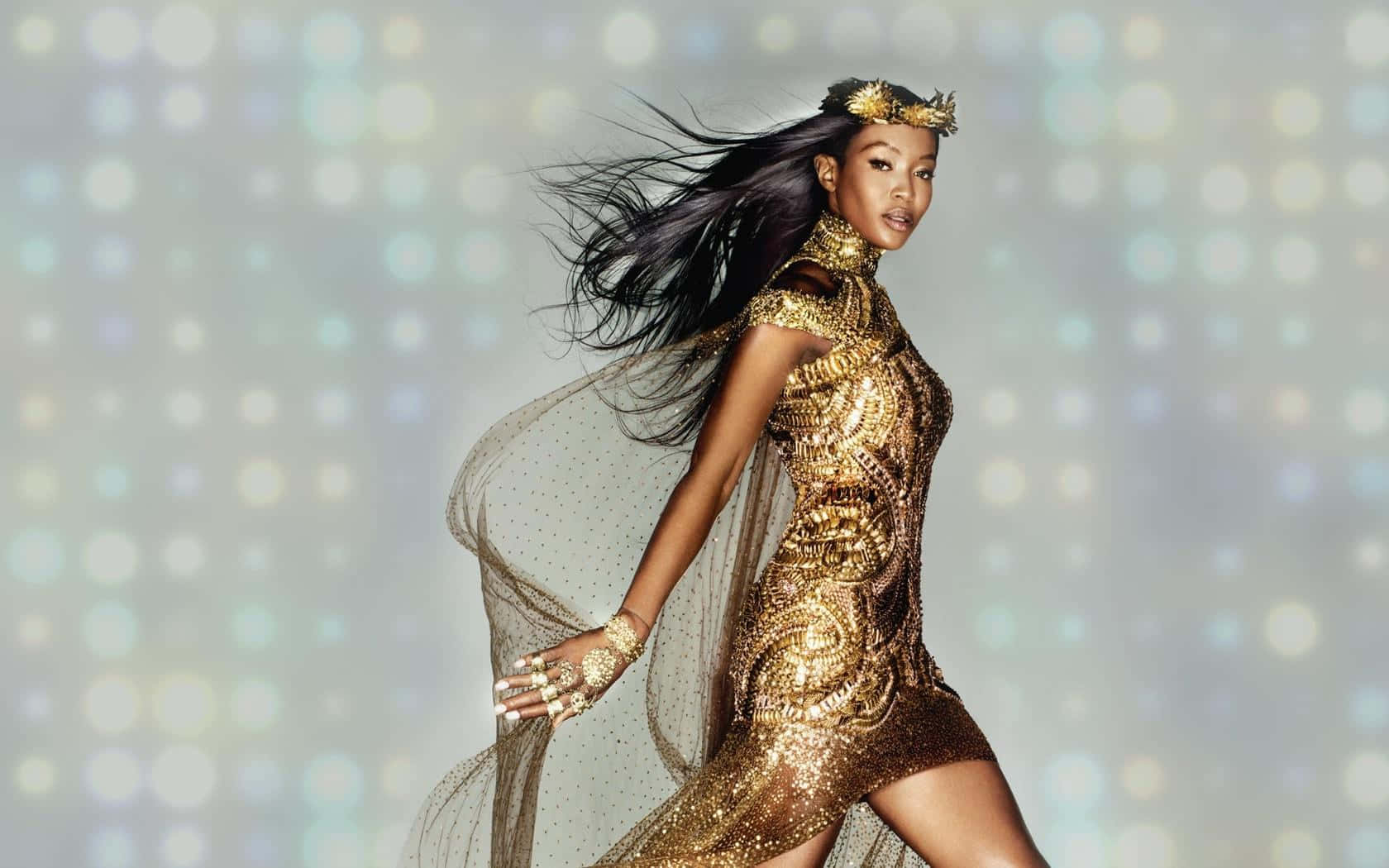 Naomi Campbell, shimmering gold dress, flowing hair, HD Desktop Wallpaper