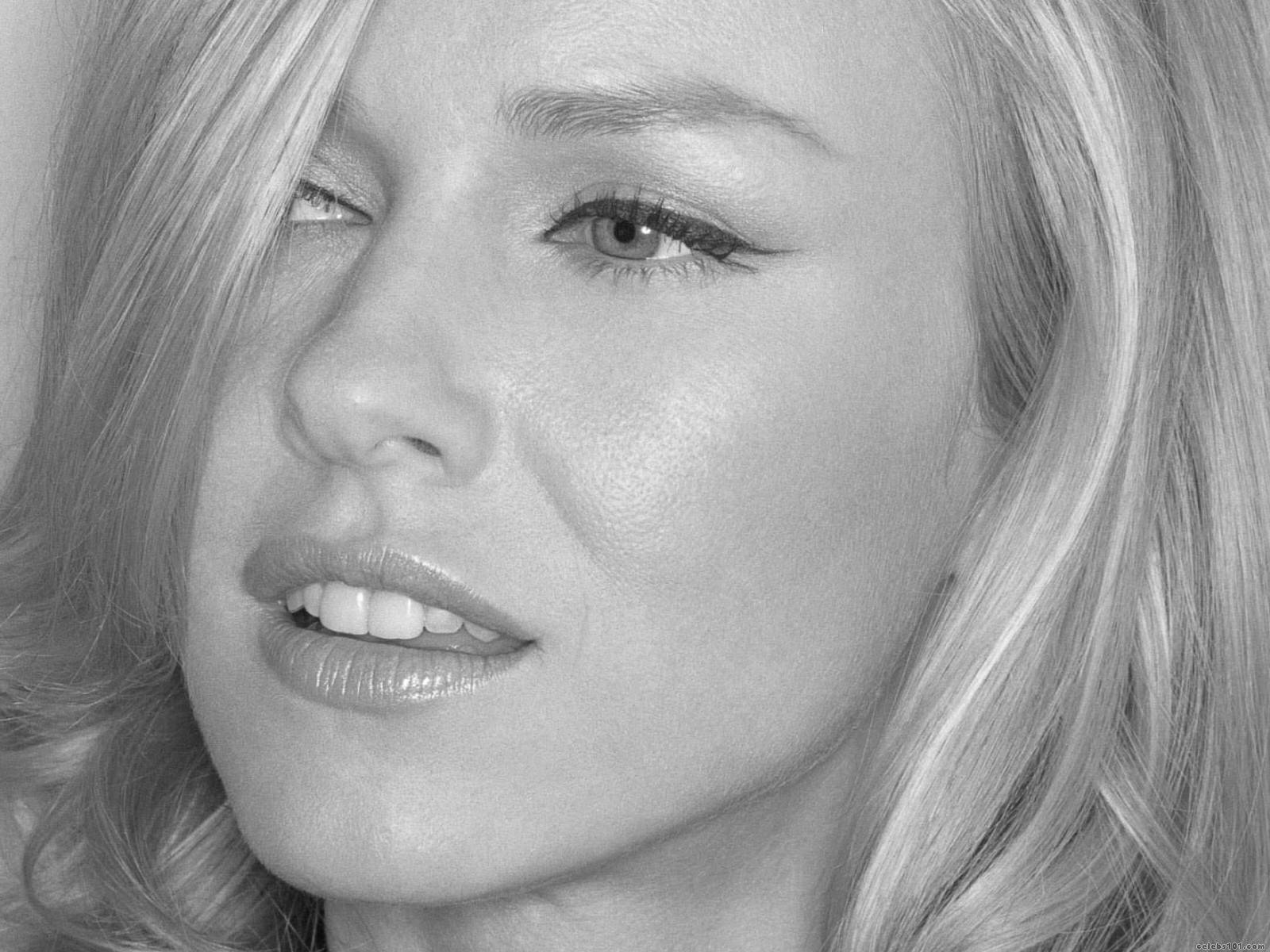 Naomi Watts, British Actress, greyscale, HD Desktop Wallpaper