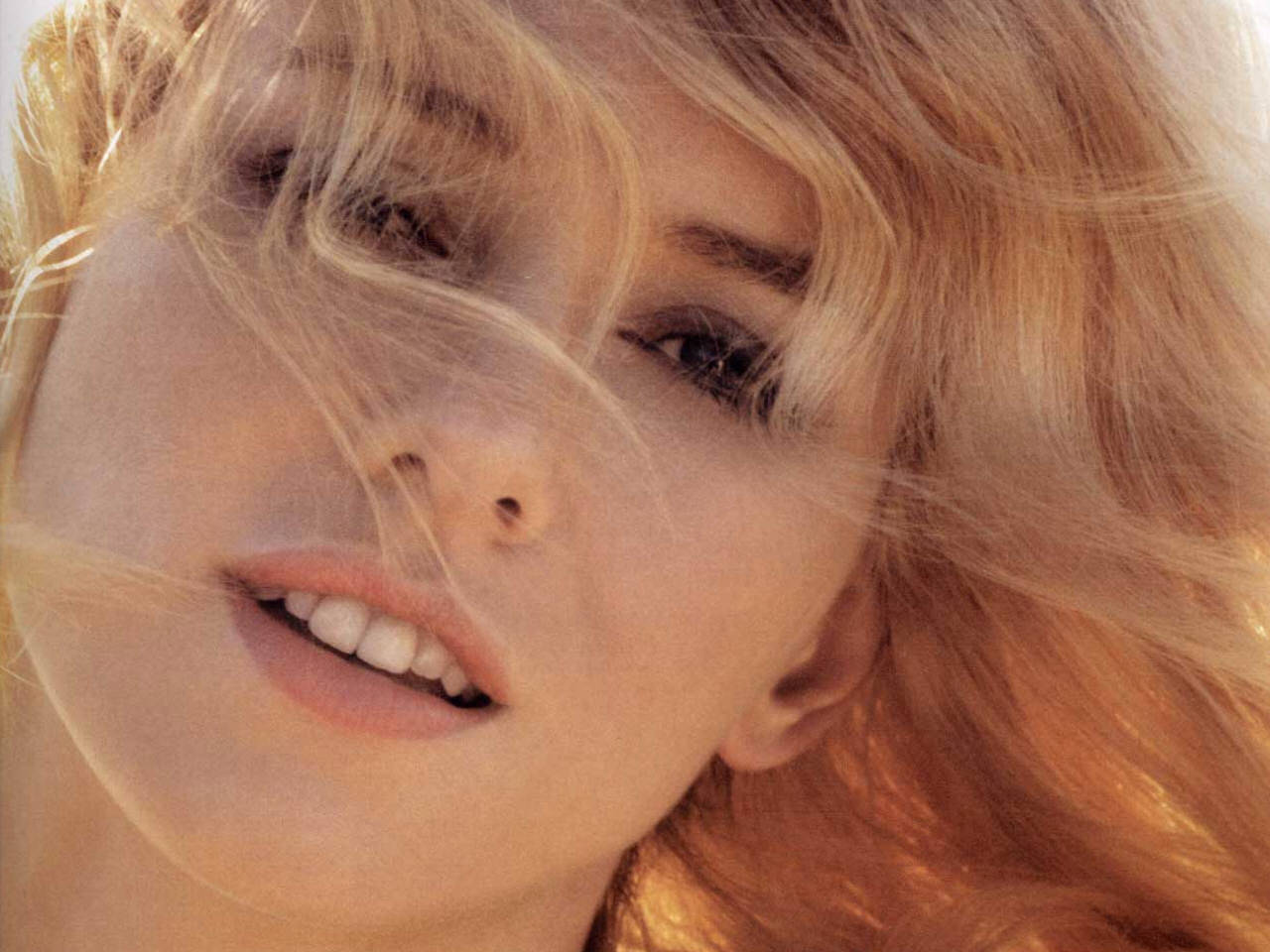Naomi Watts, British actress, windswept blonde hair, HD Desktop Wallpaper