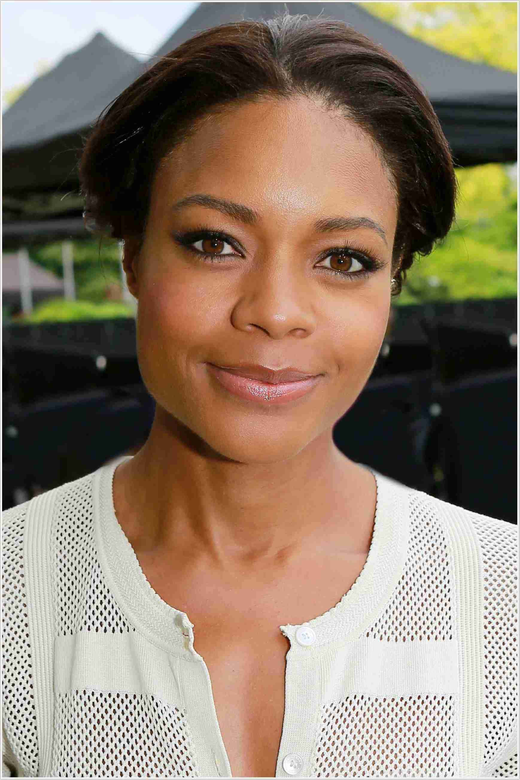 Naomie Harris, dark hair, warm brown eyes, 2K Phone Wallpaper