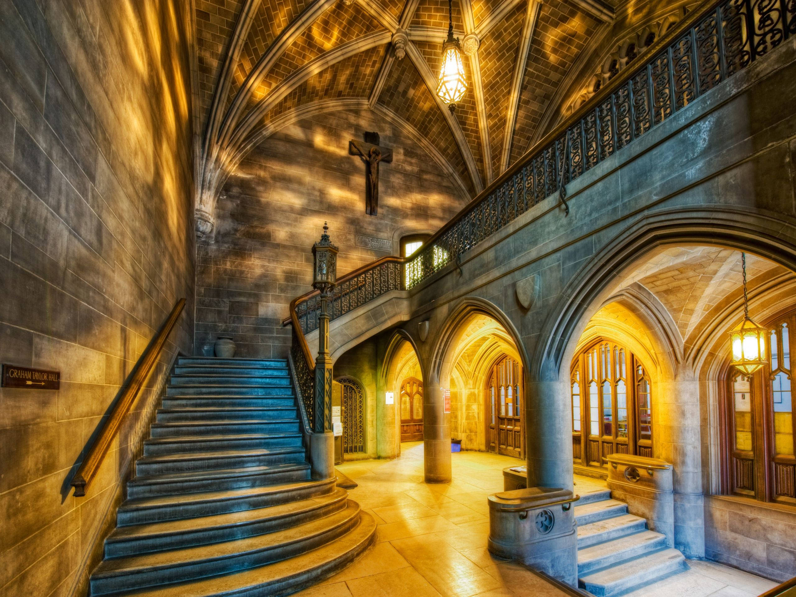 Naples, Gothic staircase, vaulted Gothic arches, 2K Desktop Wallpaper