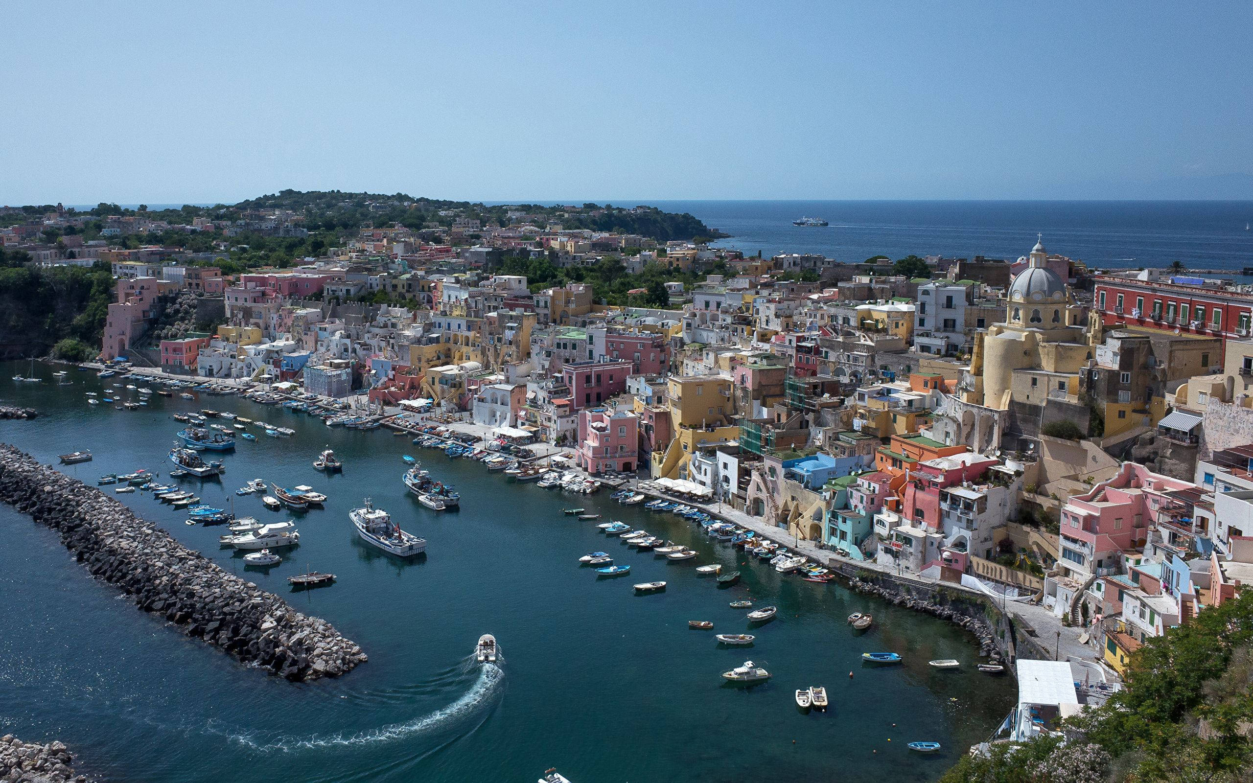 Naples, pastel painted houses, cliffside village, 2K Desktop Wallpaper