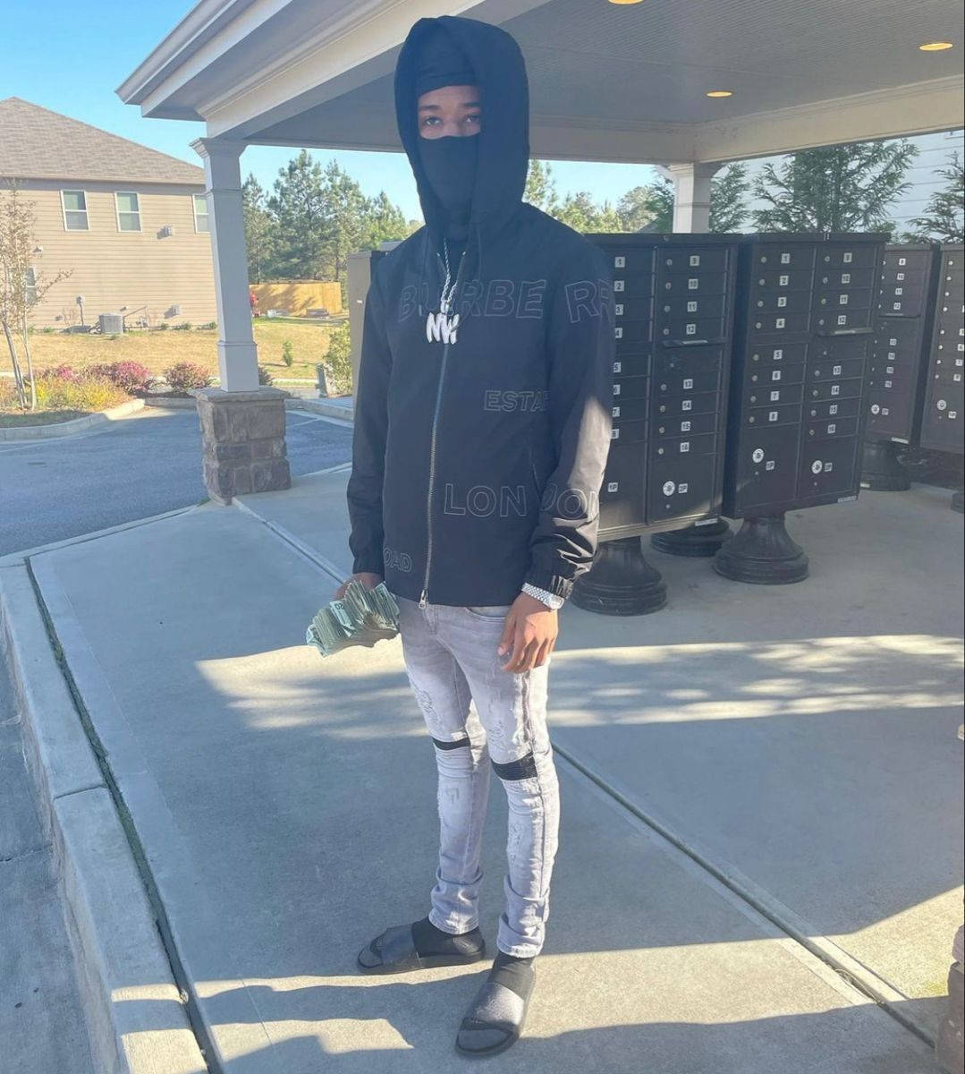 Nardo Wick, black hoodie, face mask, SD Phone Wallpaper