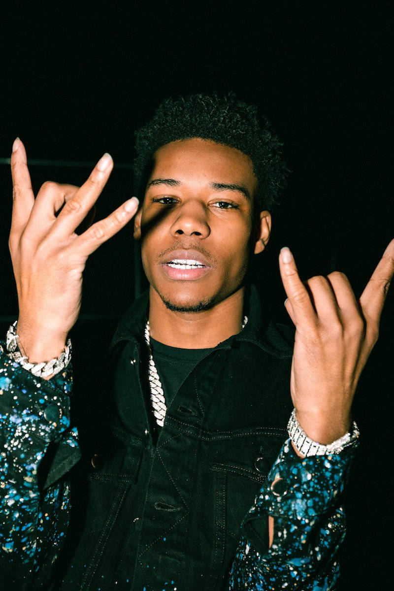 Nardo Wick, curly hair, rock hand gestures, SD Phone Wallpaper