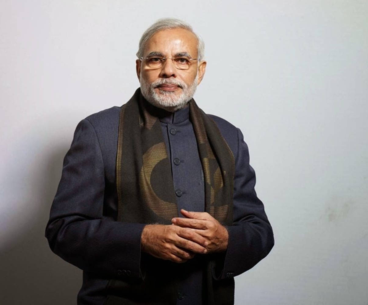 Narendra Modi, golden brown shawl, white hair, SD Desktop Wallpaper