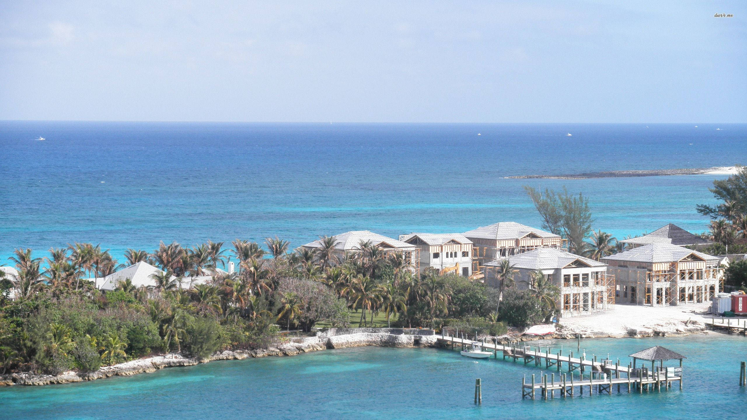 Nassau Bahamas, resort island buildings, palm trees, 2K Desktop Wallpaper
