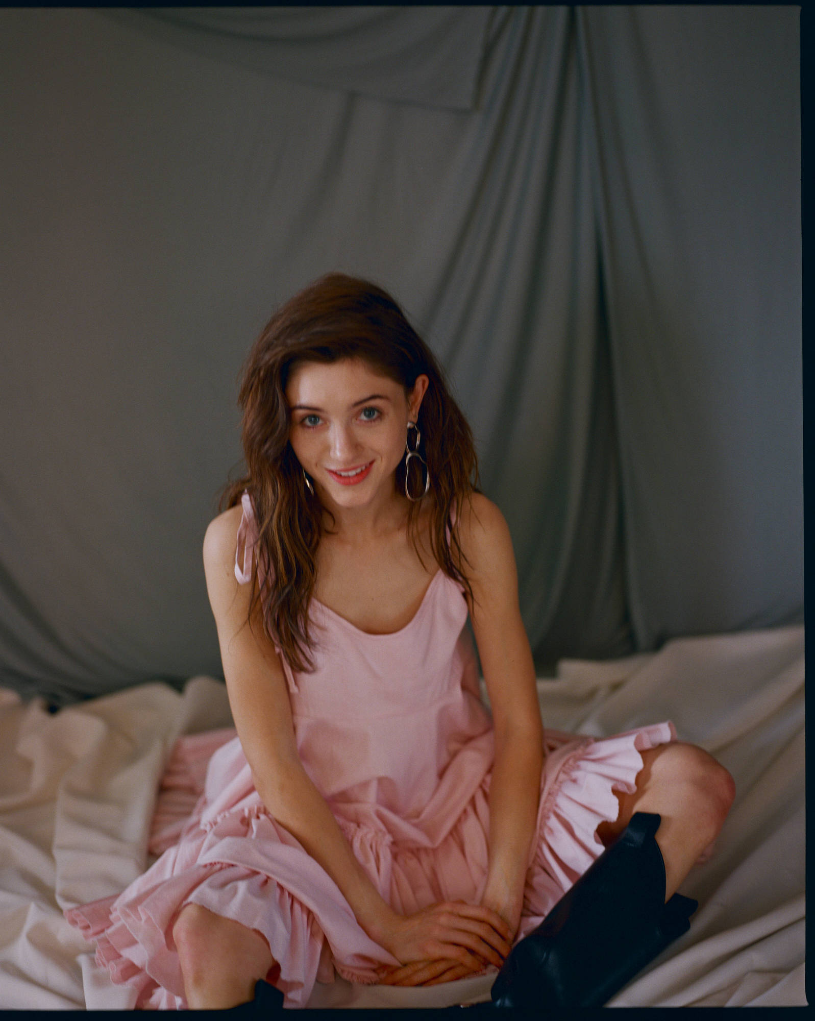 Natalia Dyer, pink dress, gray fabric, Full HD Phone Wallpaper