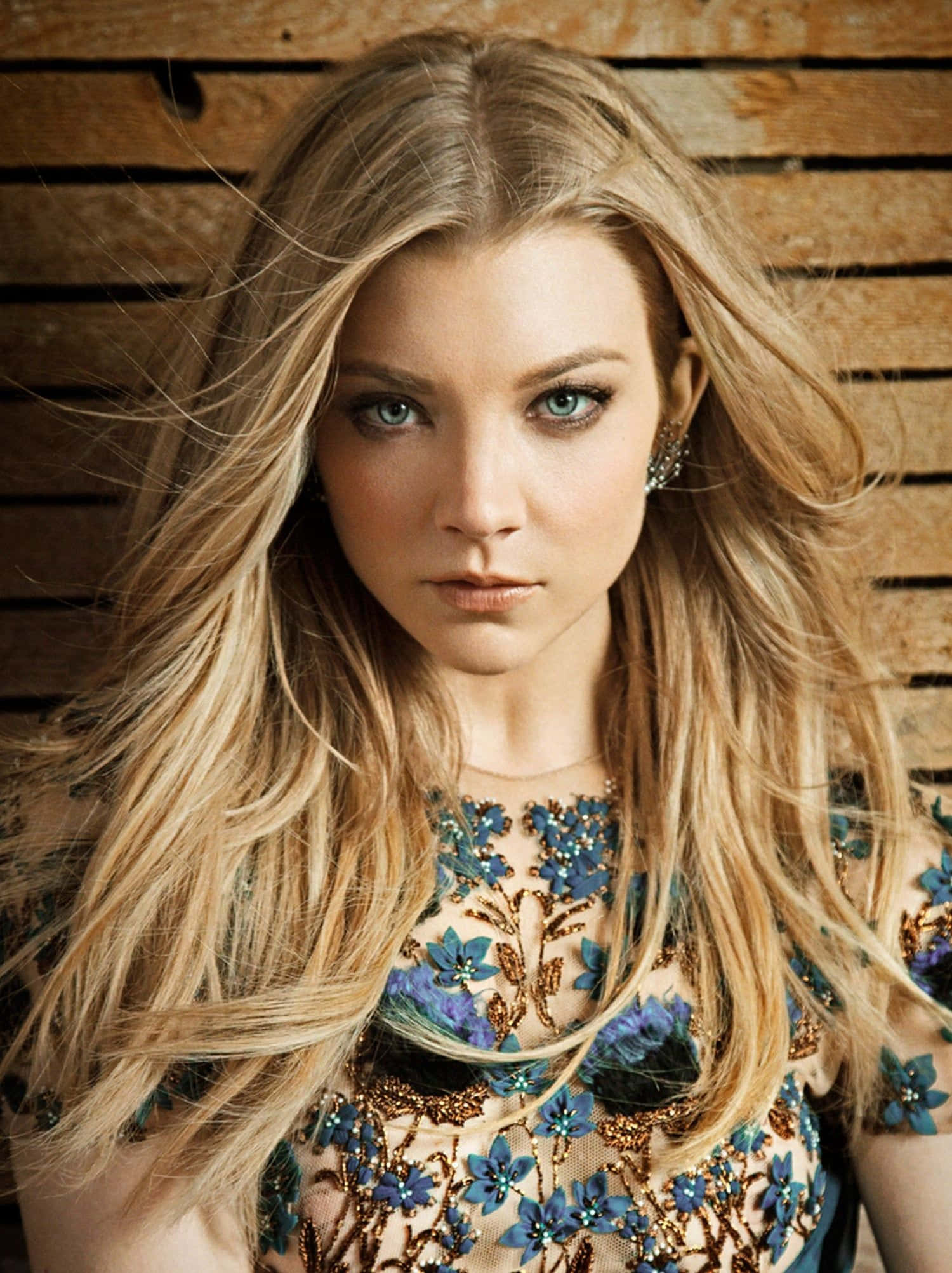 Natalie Dormer, floral embroidered top, wooden slat background, Full HD Phone Wallpaper