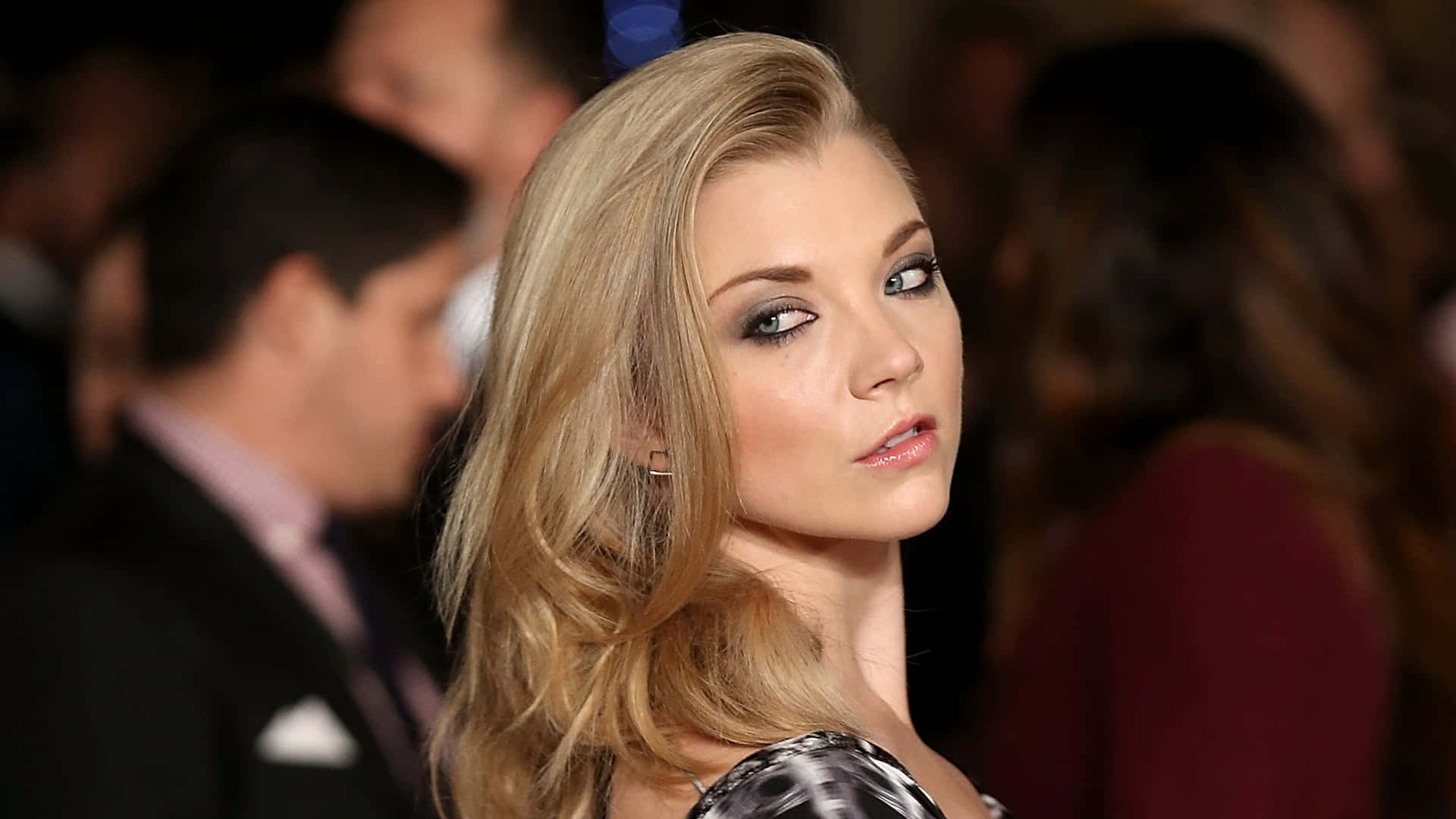 Natalie Dormer, smoky eyes, crowded event, Full HD Desktop Wallpaper