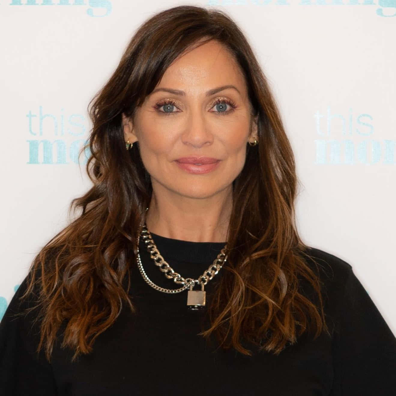 Natalie Imbruglia, black top, silver chain necklace, HD Desktop Wallpaper