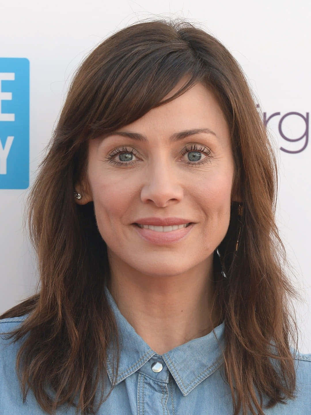 Natalie Imbruglia, denim shirt, brown hair, HD Phone Wallpaper