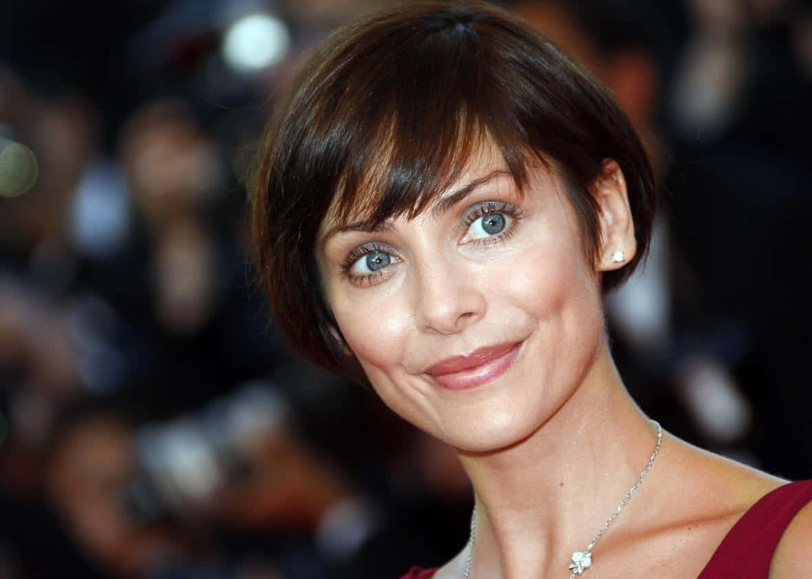 Natalie Imbruglia, red carpet, smile, SD Desktop Wallpaper