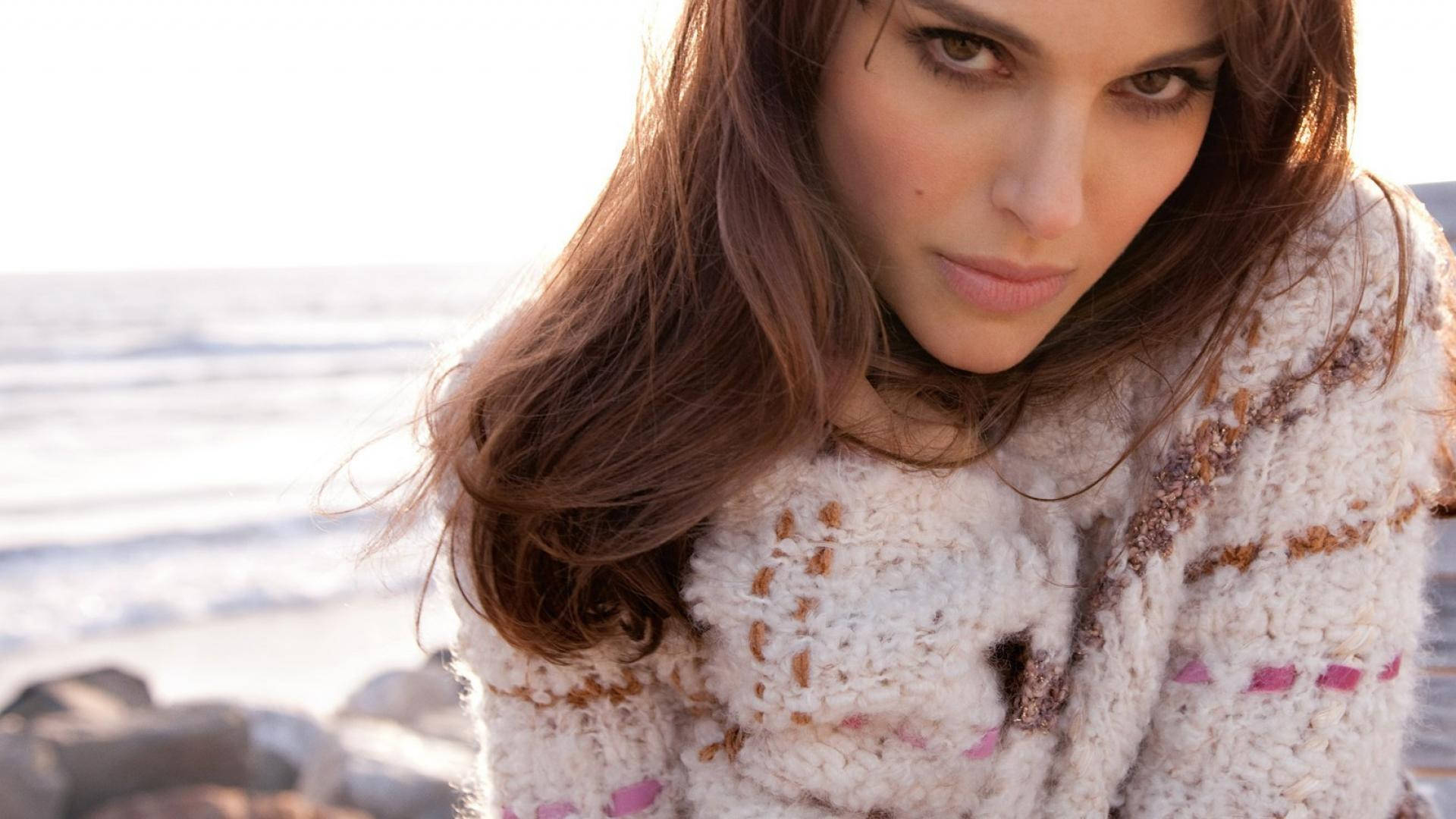 Natalie Portman, rocky shoreline, textured white knit sweater, Full HD Desktop Wallpaper