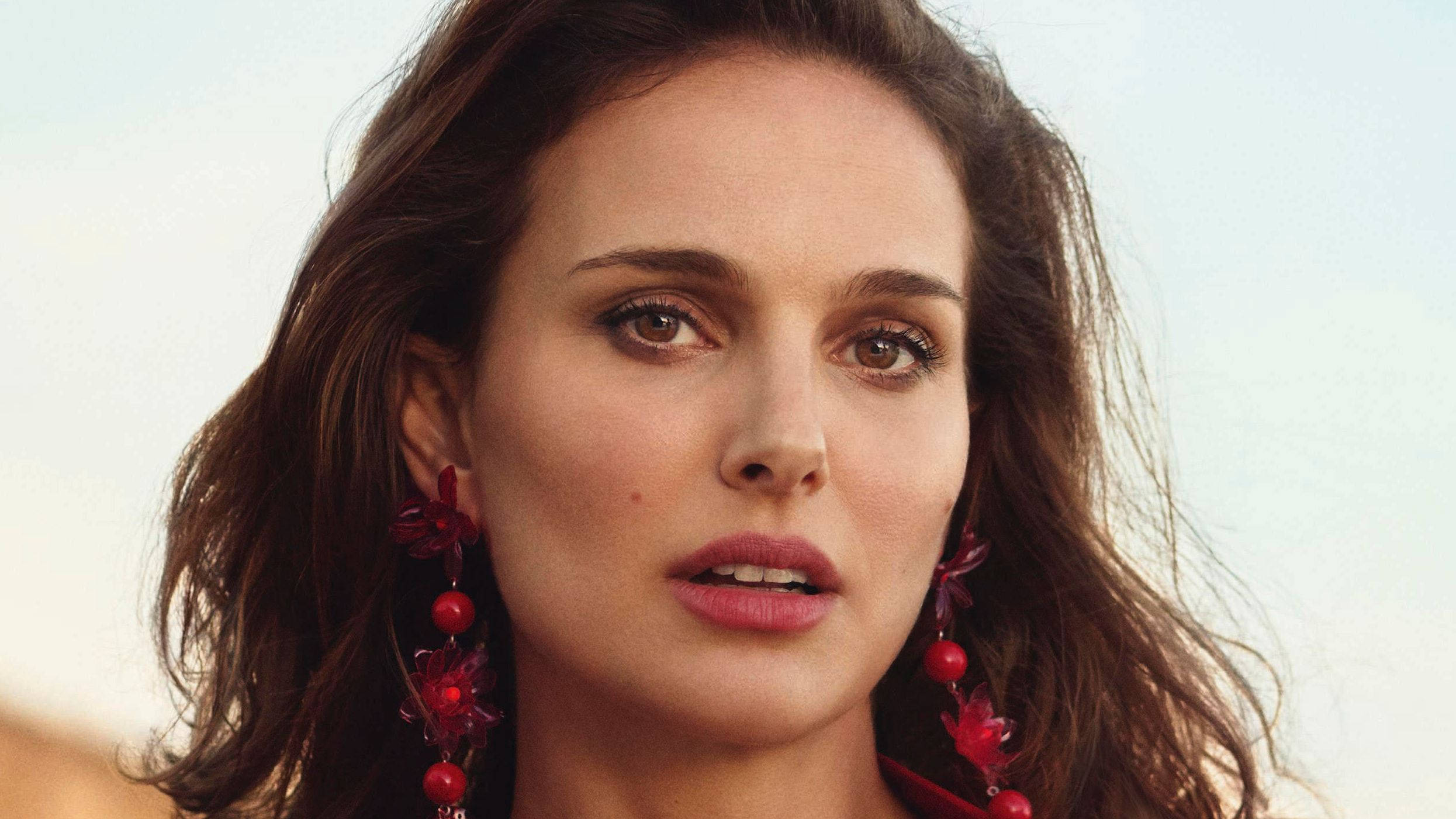 Natalie Portman, red floral earrings, brown hair, Full HD Desktop Wallpaper