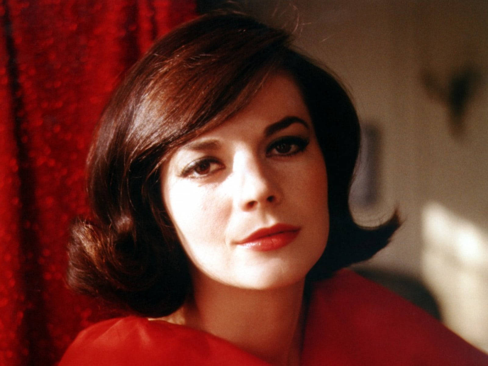Natalie Wood, red lipstick, textured red curtain, HD Desktop Wallpaper