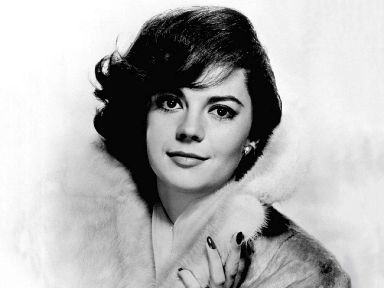 Natalie Wood, vintage black and white portrait, dark hair, HD Desktop Wallpaper