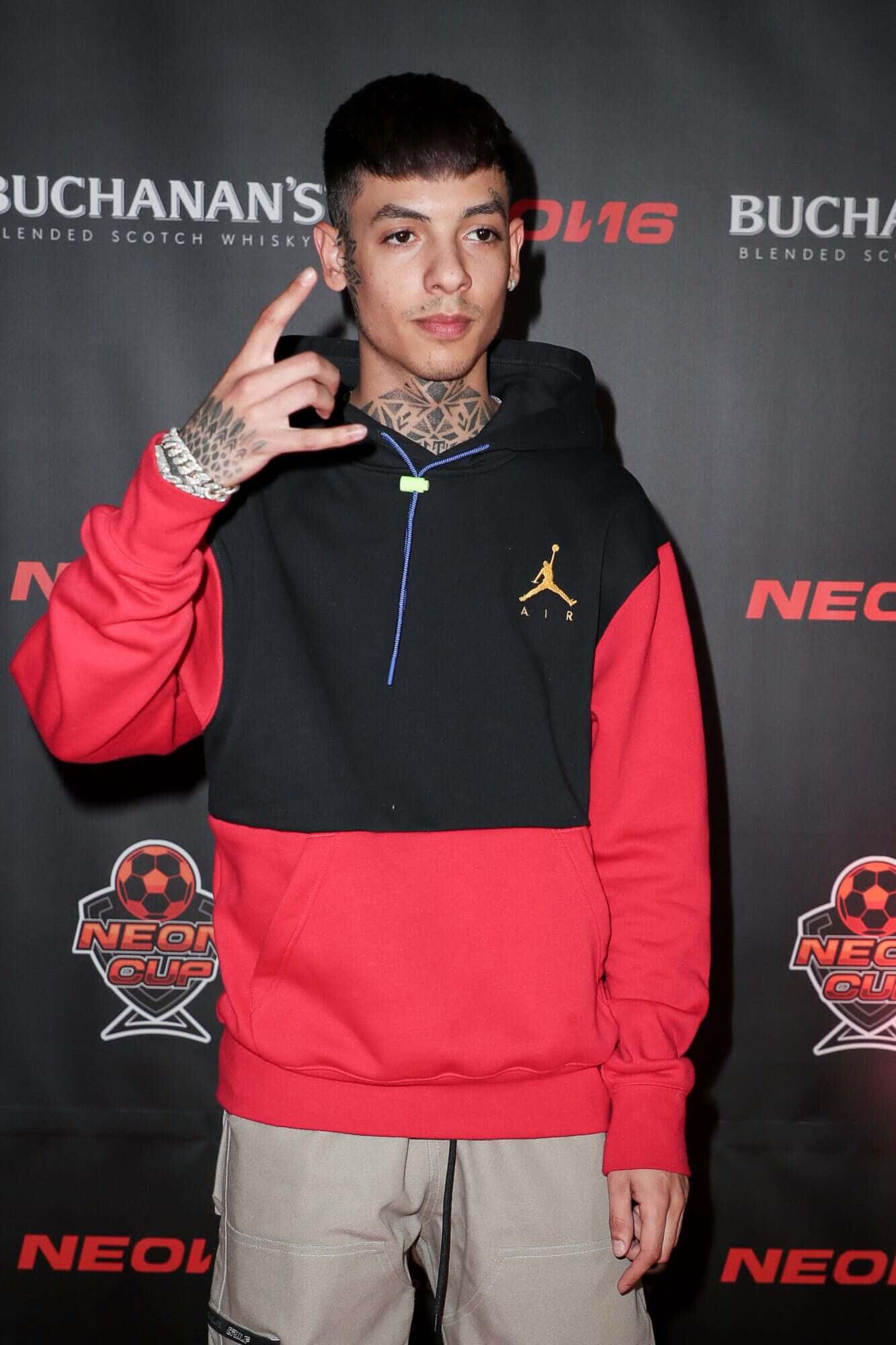 Natanael Cano, red and black hoodie, neon cup event, Full HD Phone Wallpaper