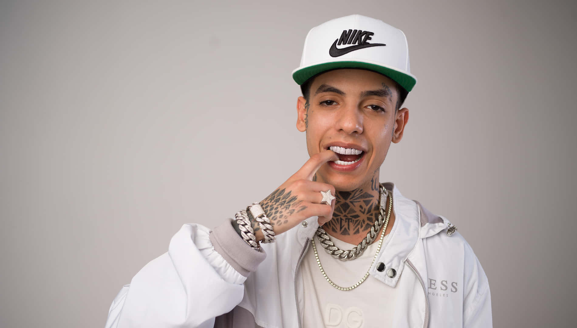 Natanael Cano, tattoos, chains, HD Desktop Wallpaper