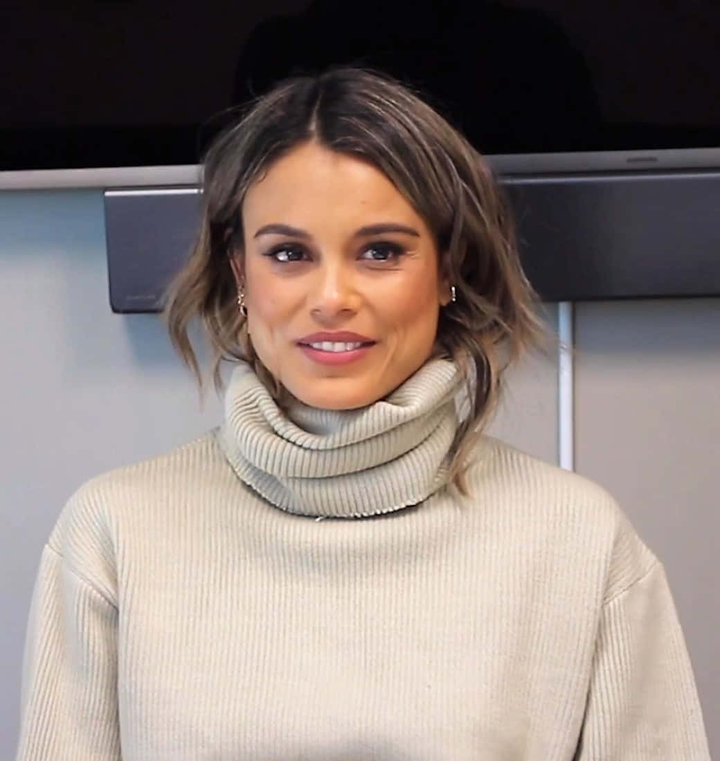 Nathalie Kelley, cream ribbed turtleneck sweater, wavy brown hair, SD Phone Wallpaper