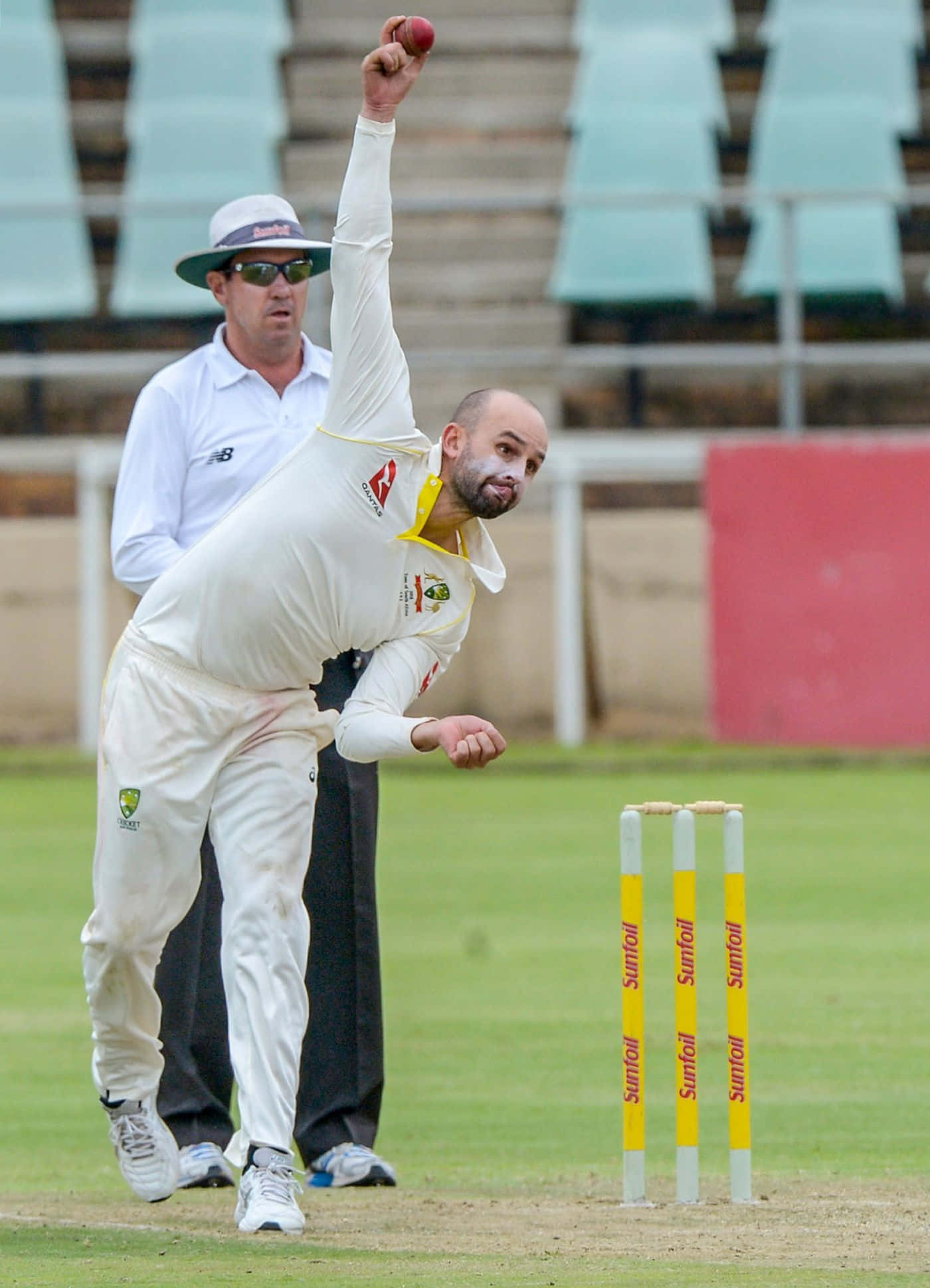 Nathan Lyon, cricket bowler, white uniform, Full HD Phone Wallpaper