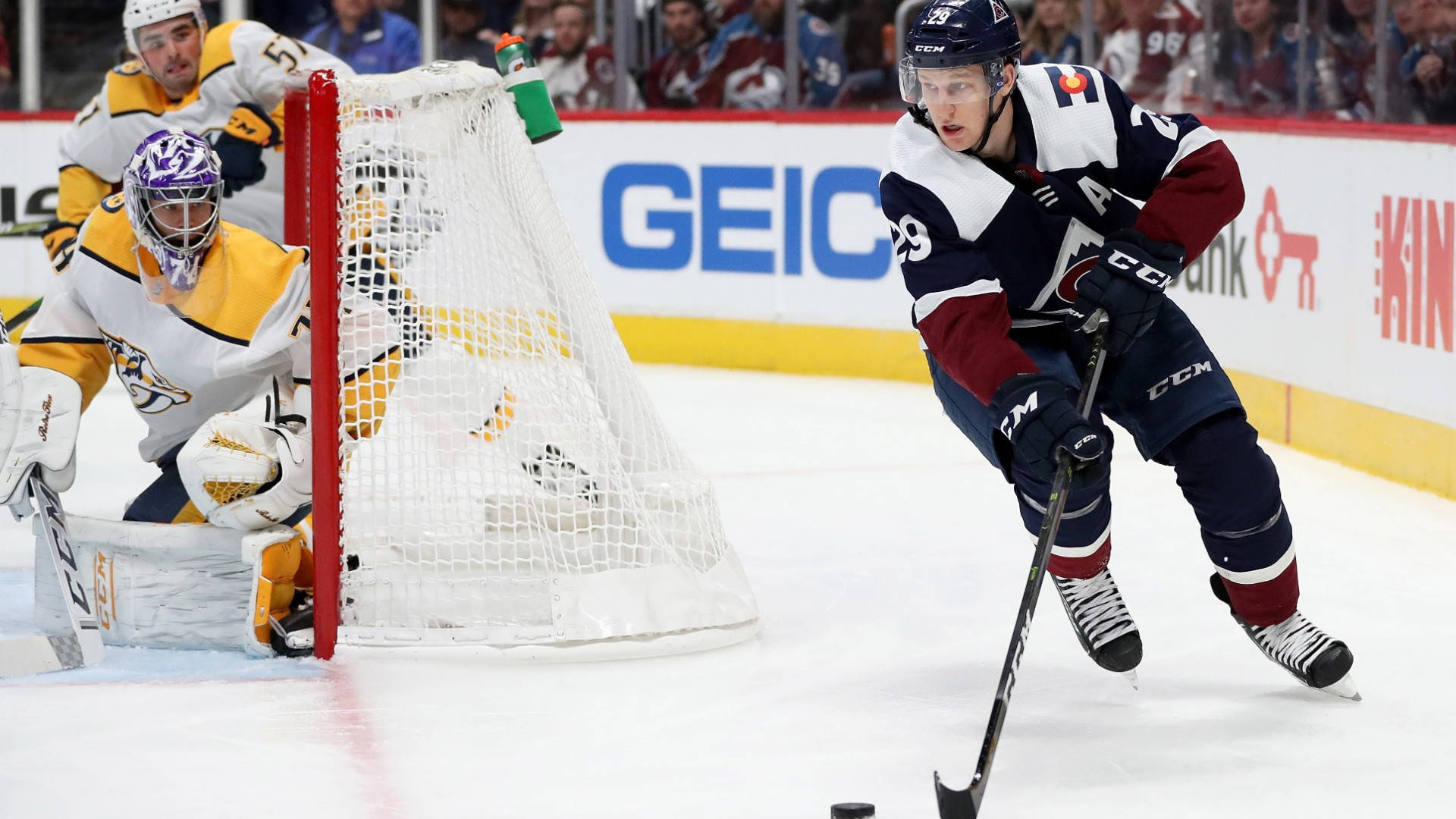 Nathan Mackinnon, navy and maroon jersey, goalie in yellow and white, Full HD Desktop Wallpaper