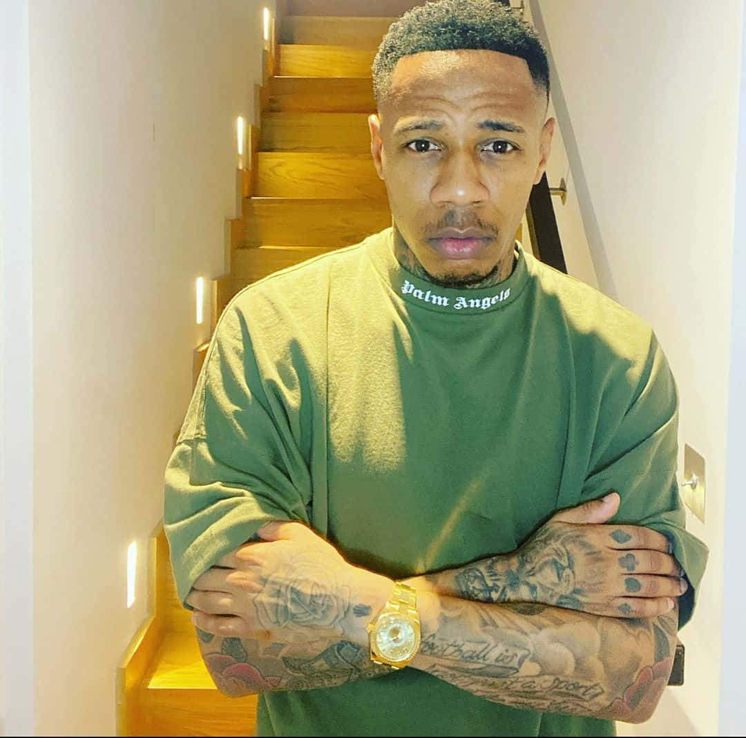 Nathaniel Clyne, green turtleneck, tattooed arms, SD Desktop Wallpaper