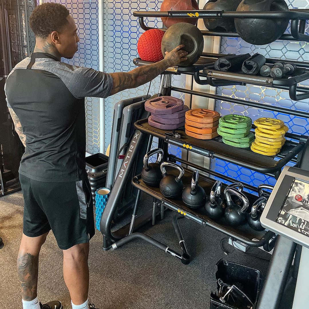Nathaniel Clyne, gym equipment, kettlebell, SD Desktop Wallpaper