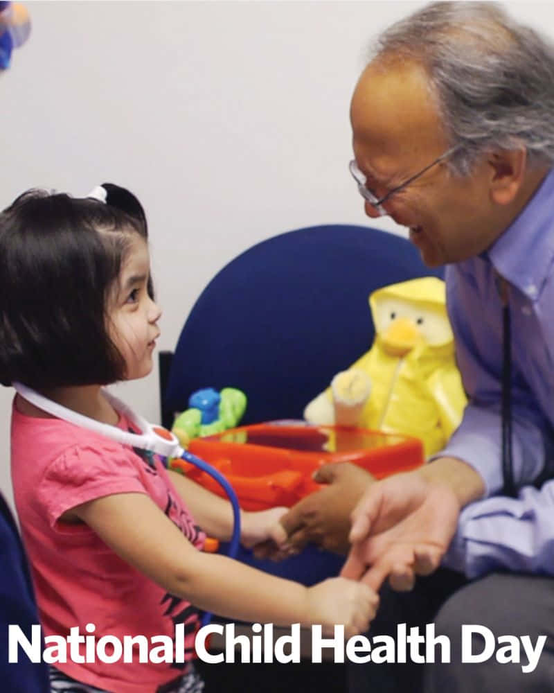 National Child Health Day, pediatric checkup, pink shirt, SD Phone Wallpaper
