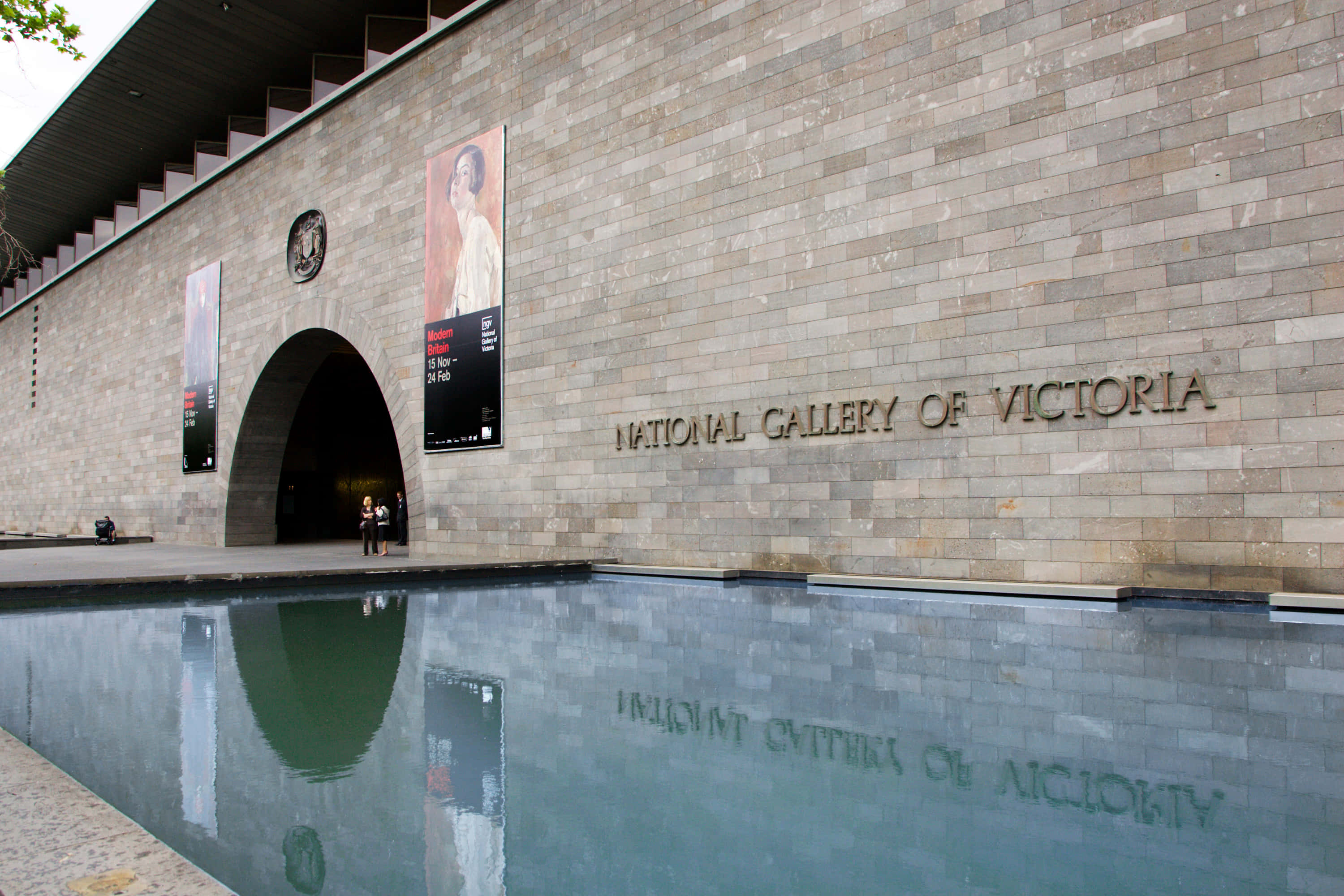 National Gallery of Victoria, modern stone facade, reflective pool, 2K Desktop Wallpaper