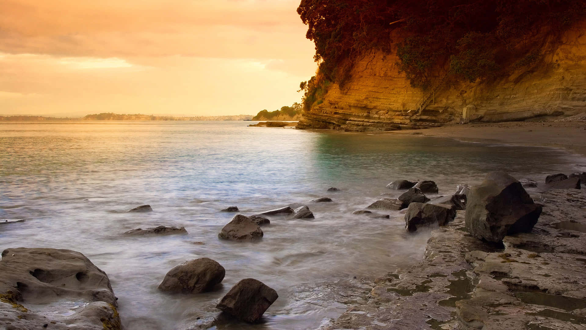 National Geographic Desktop, Golden sunset, rocky shoreline, Full HD Desktop Wallpaper