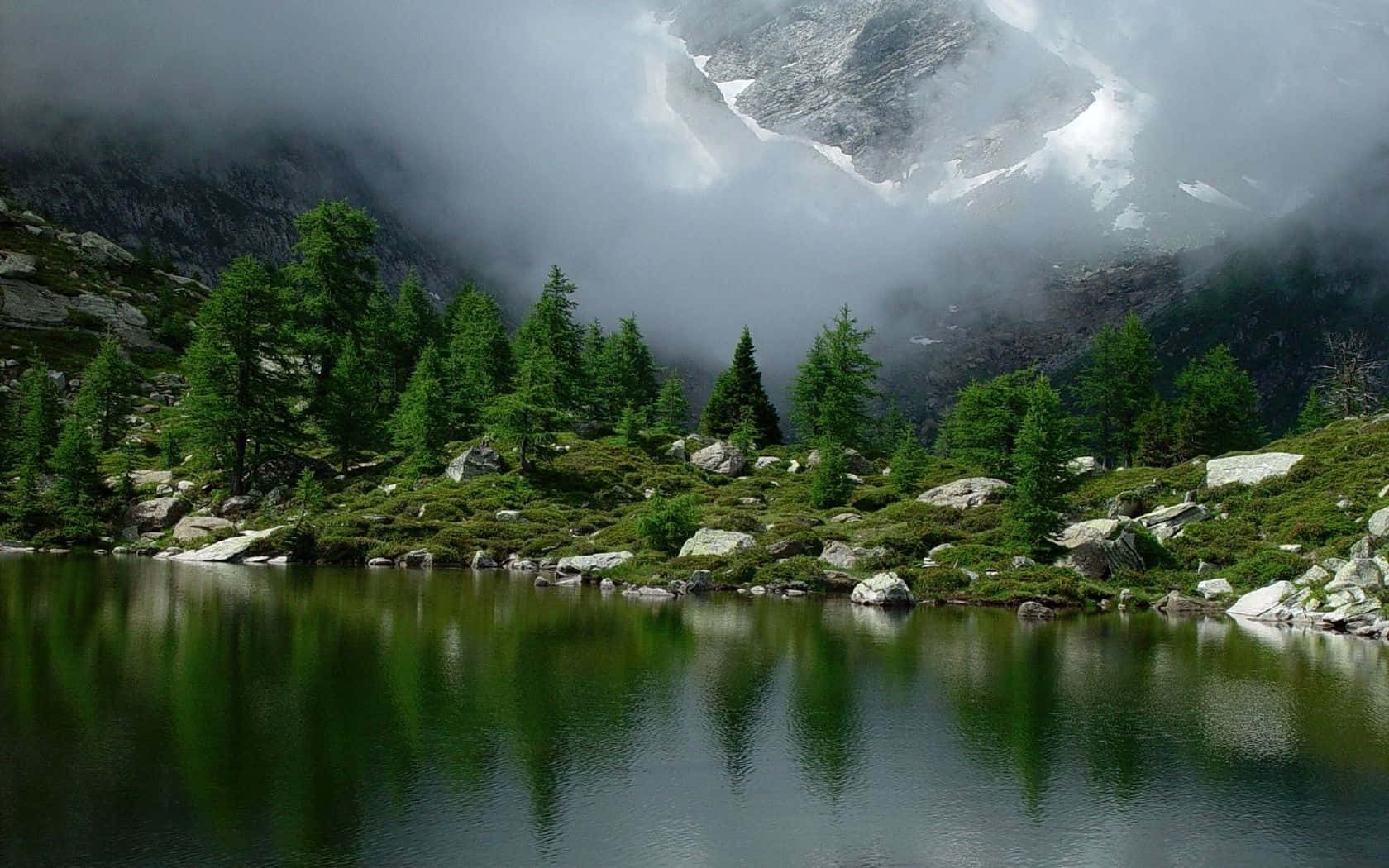 National Geographic Desktop, mountain lake, evergreen trees, HD Desktop Wallpaper