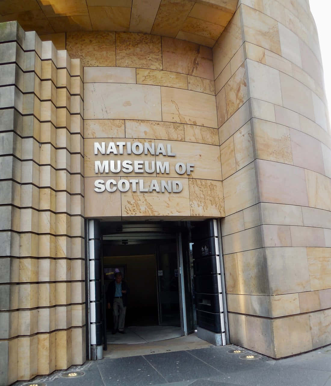 National Museum Of Scotland, stone facade, revolving door, HD Phone Wallpaper