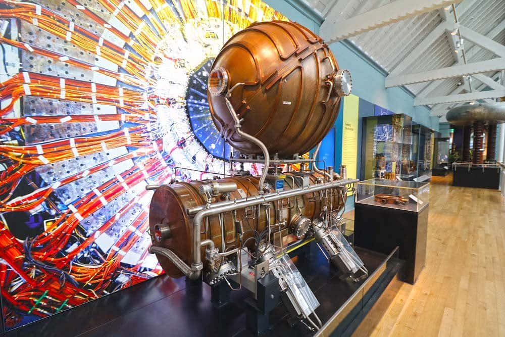National Museum Scotland, copper-colored, scientific instrument, SD Desktop Wallpaper
