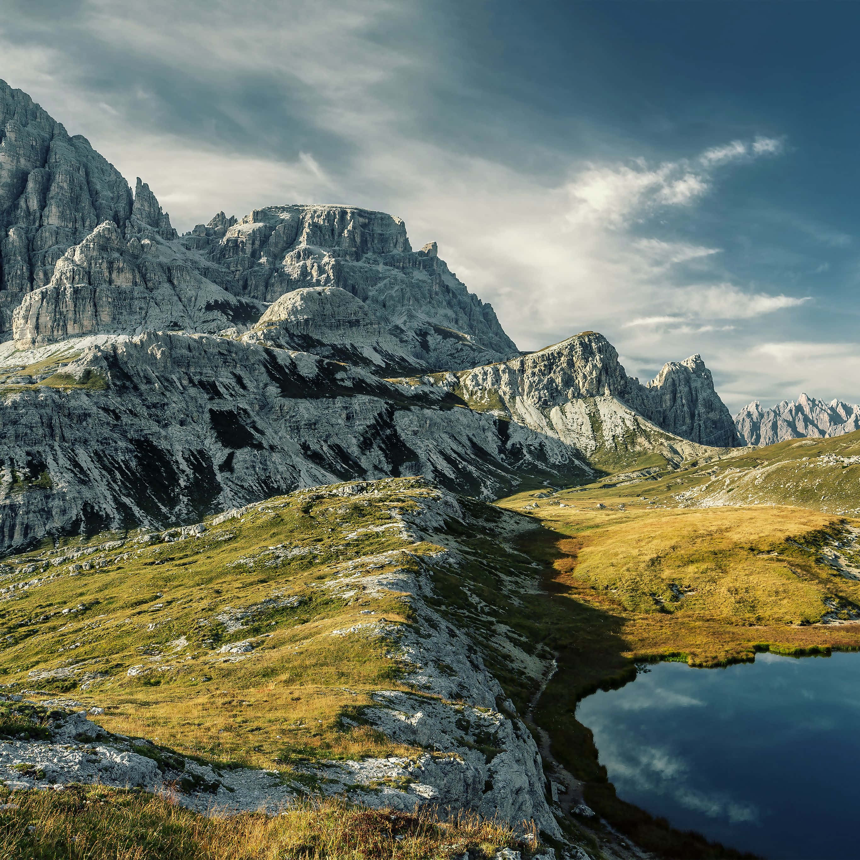 Nature iPad, mountain range, jagged peaks, 2K Desktop Wallpaper
