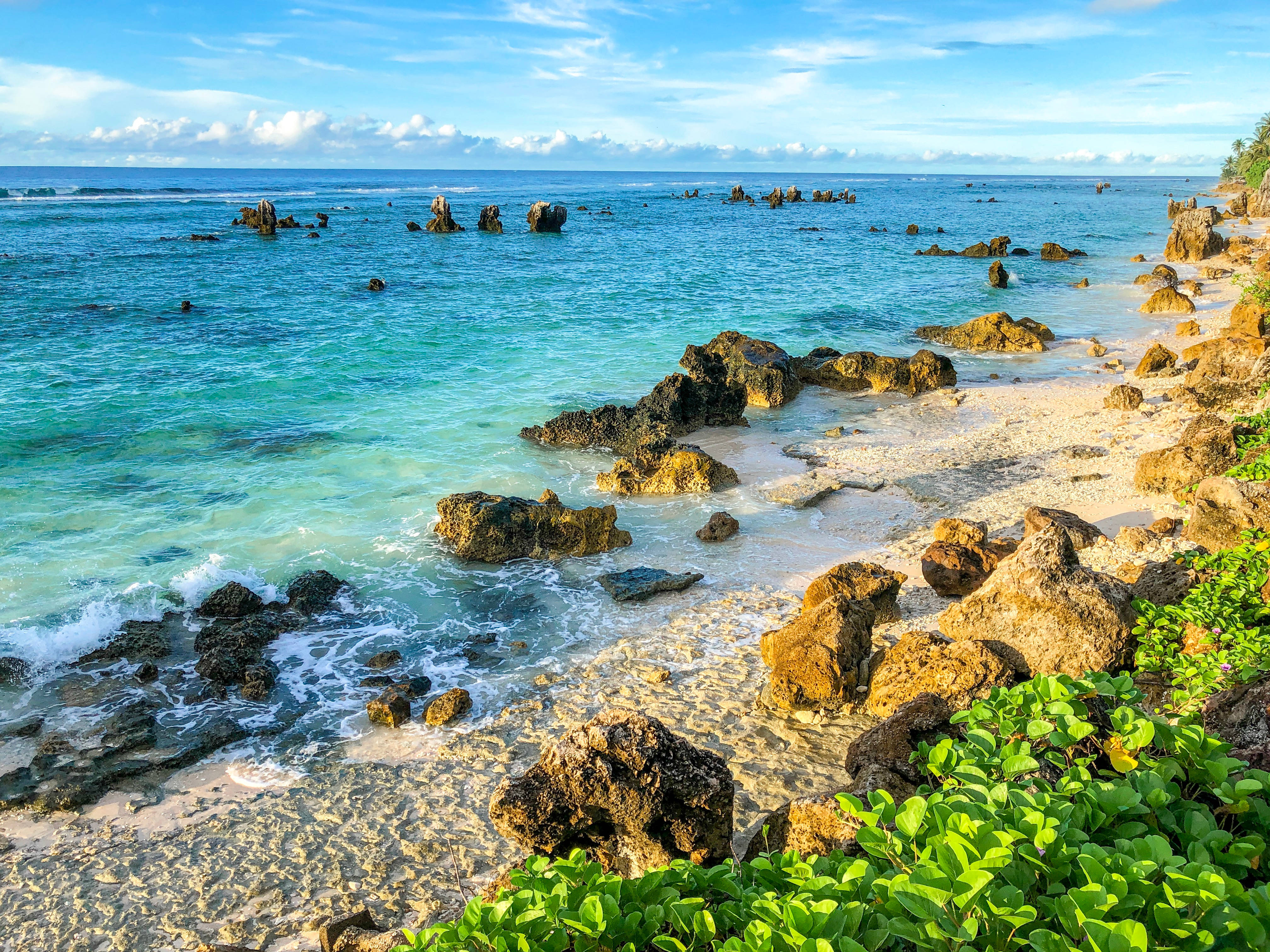 Nauru, rocky beach, turquoise ocean, 4K Desktop Wallpaper