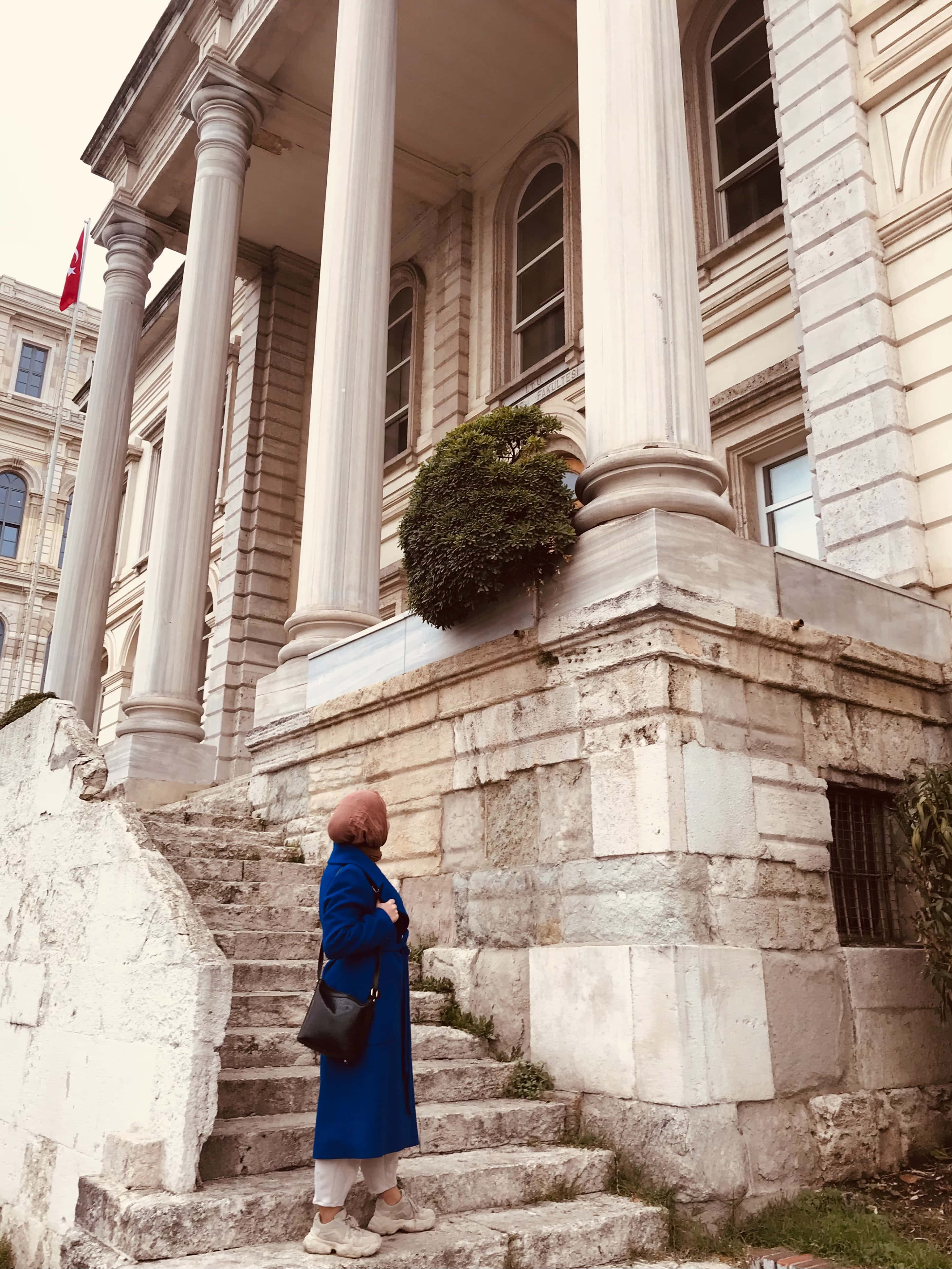 Navy Blue Coat, blue coat, weathered stone steps, 4K Phone Wallpaper