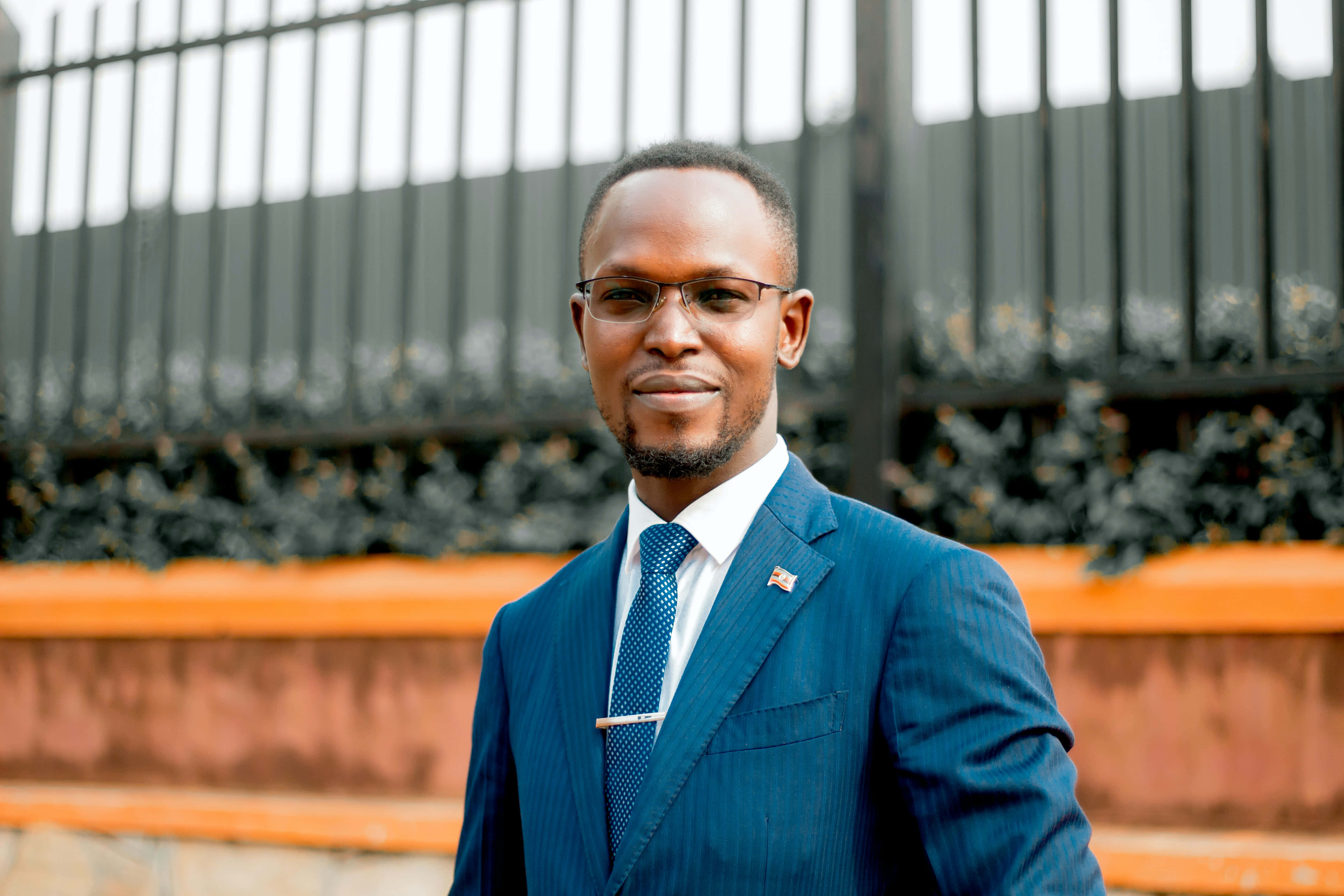 Navy Blue Suit, blue suit, glasses, 5K Desktop Wallpaper