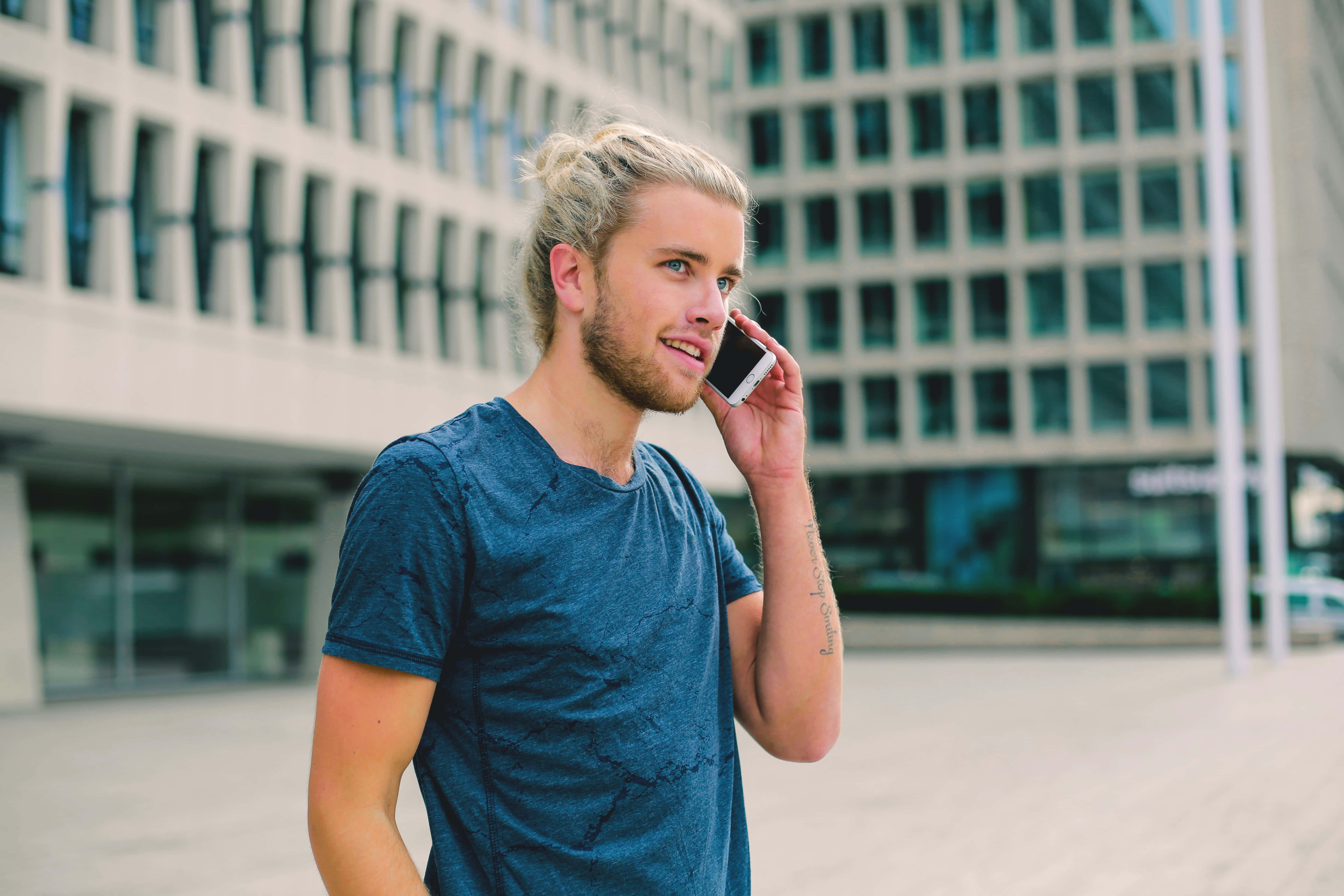 Navy Blue Shirt, blonde hair, bun, 5K Desktop Wallpaper