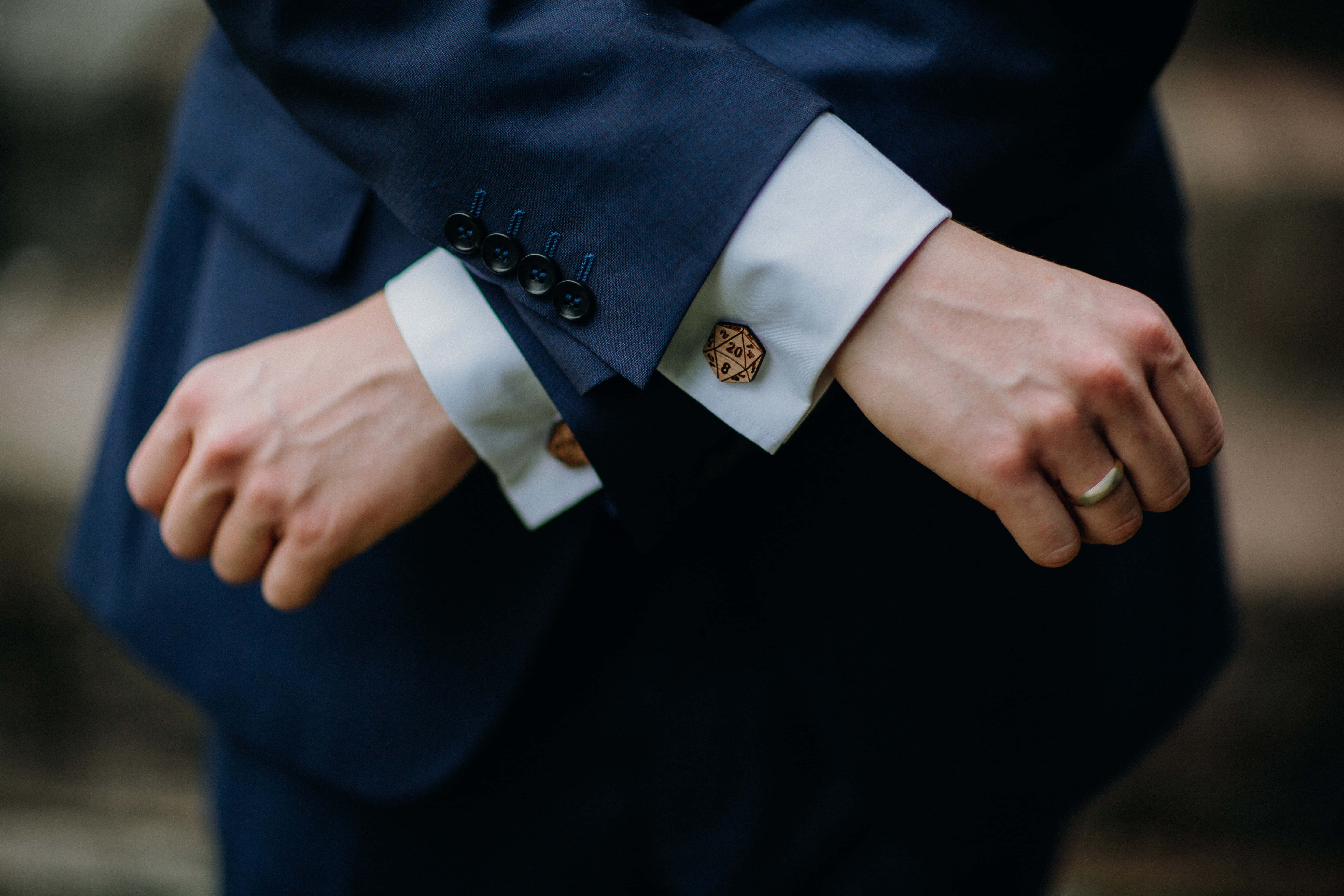navy blue suit, white cuffs, wooden d20 dice cufflinks, 5K Desktop Wallpaper