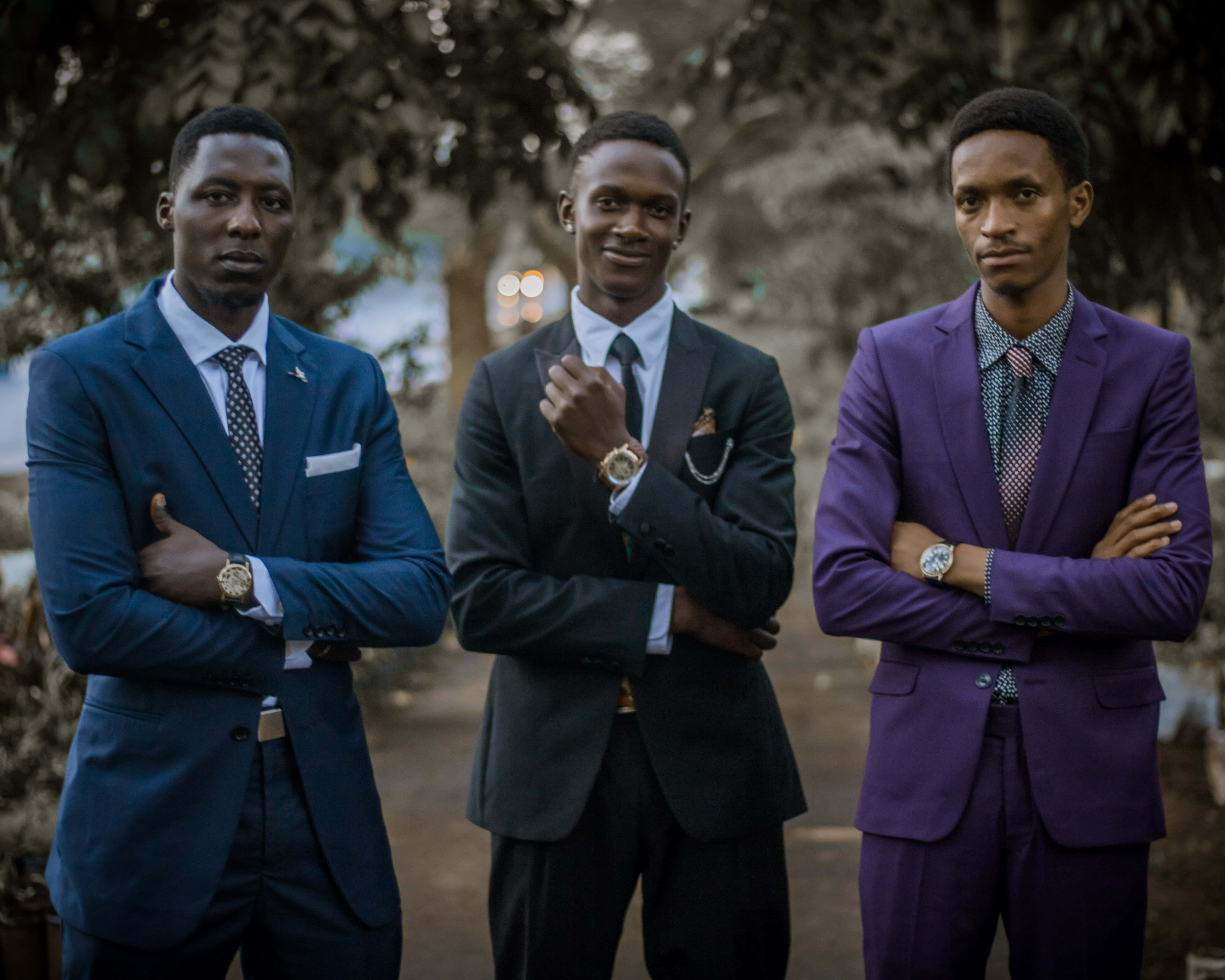 navy blue suit, 3 stylish men, tailored suits, 4K Desktop Wallpaper