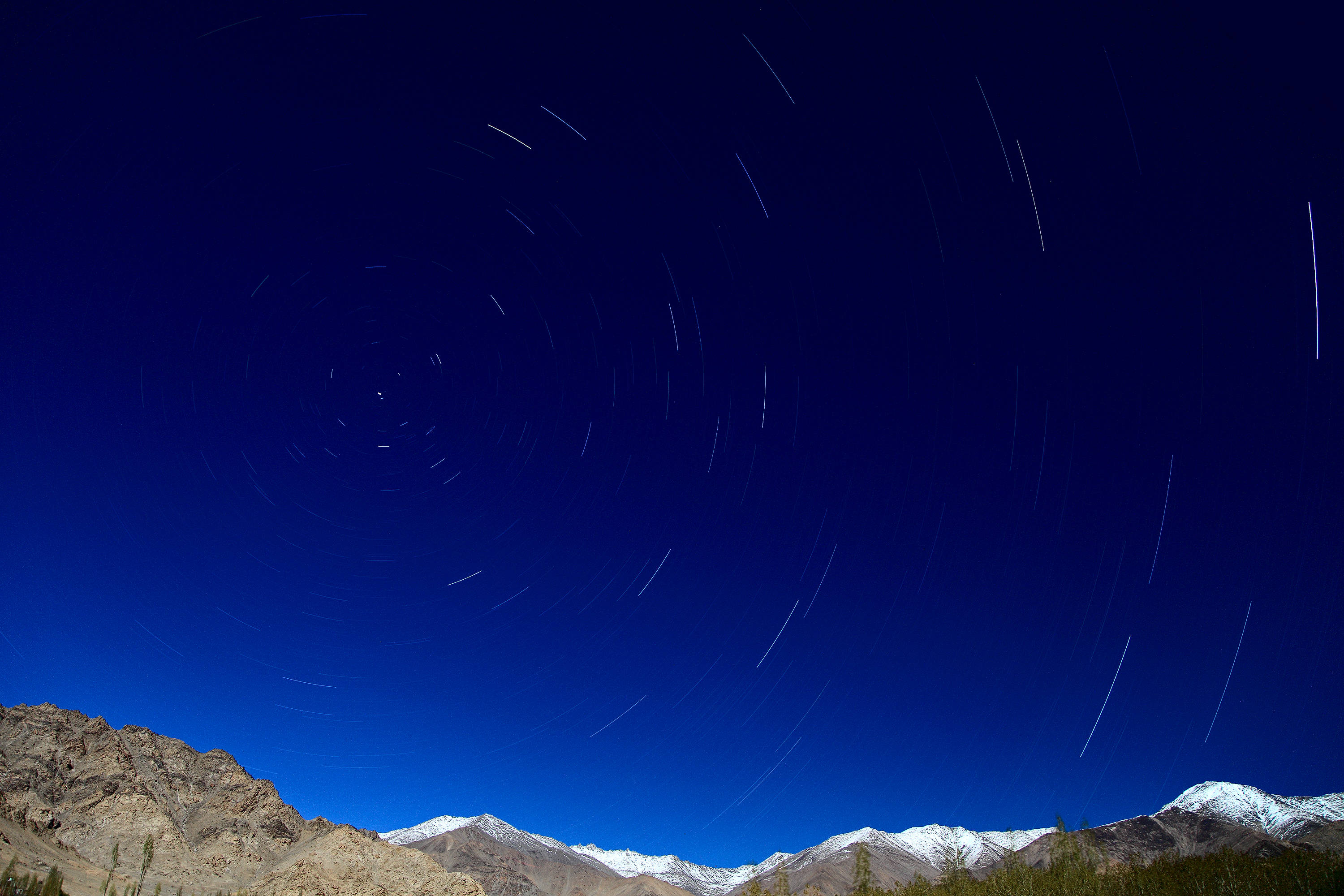 Navy Blue Sky, Star trails, Deep blue night sky, 2K Desktop Wallpaper